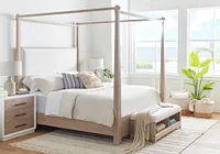 Boca Grande Two-tone 3-drawer Nightstand