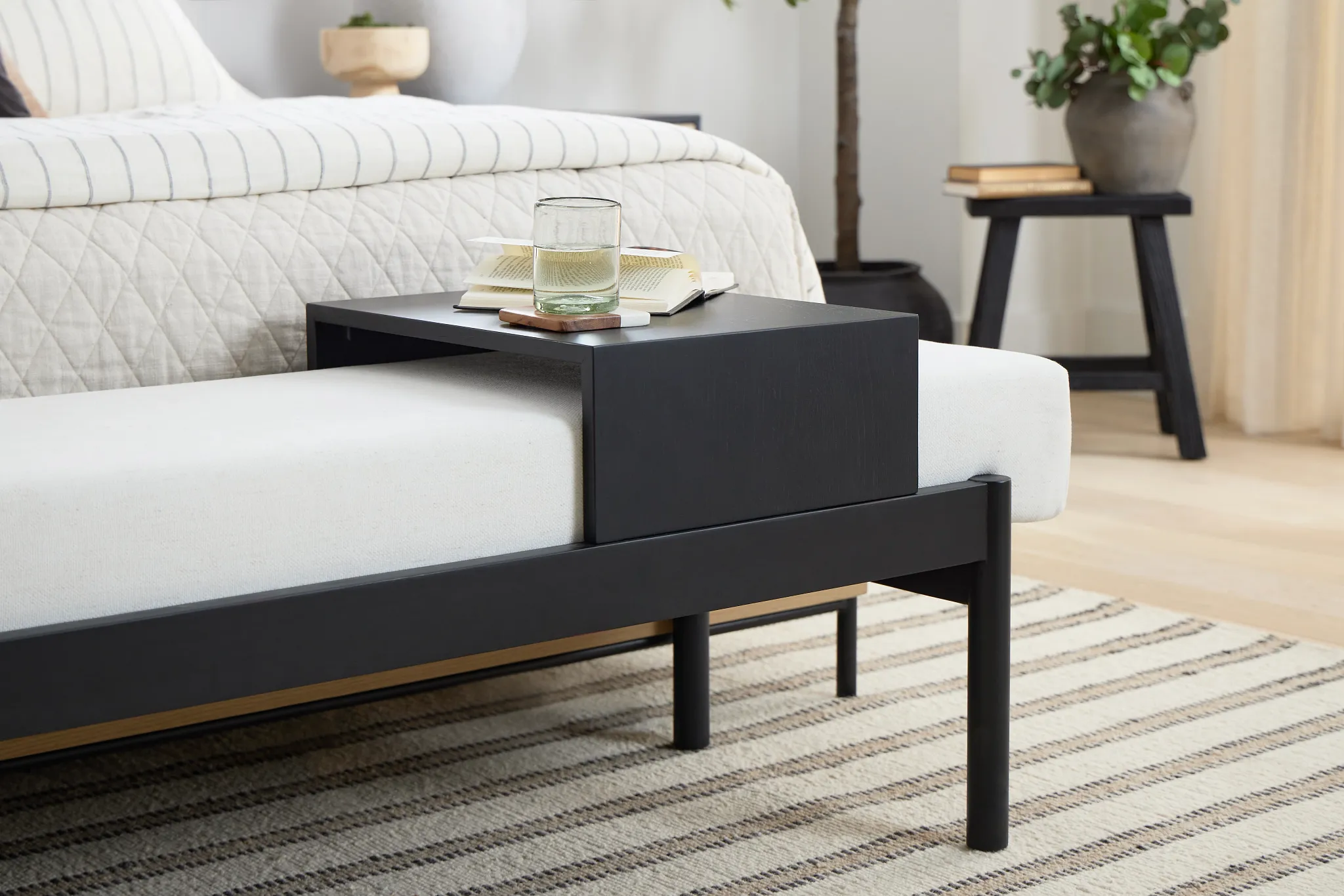 Highland Black Bench