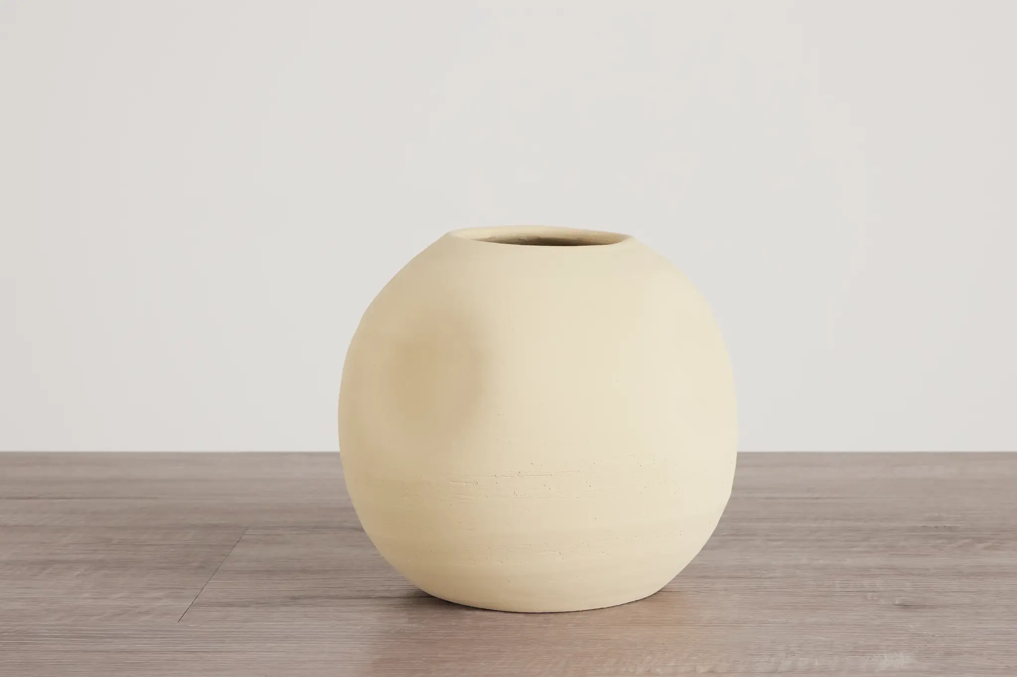 Amis Beige Vase Amis Beige Vase