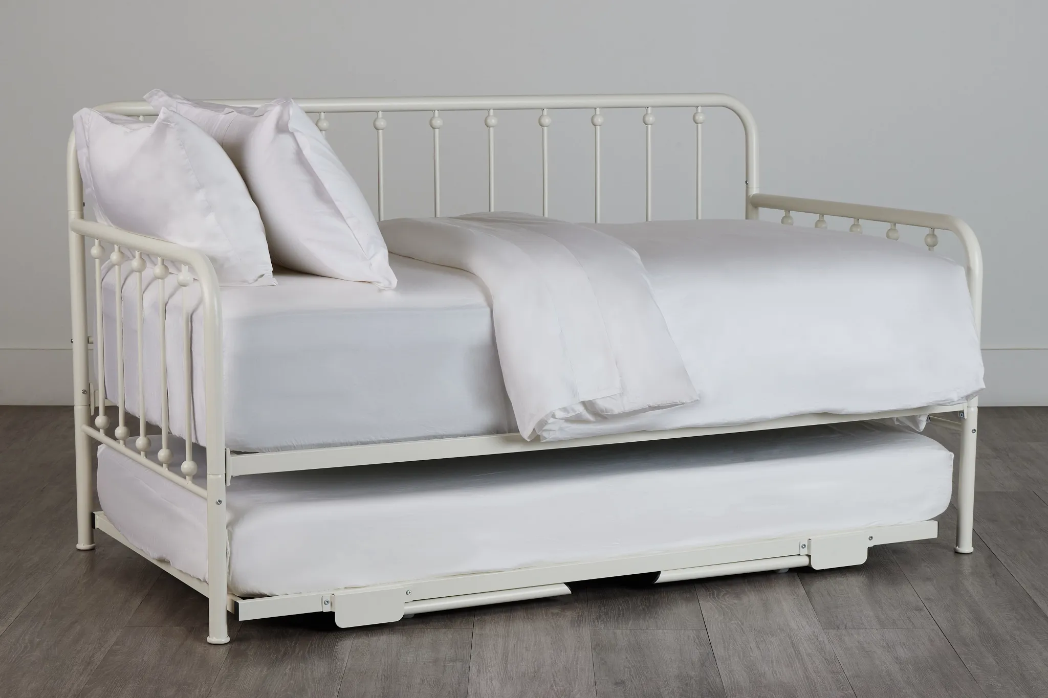 Rory White Metal Trundle Daybed