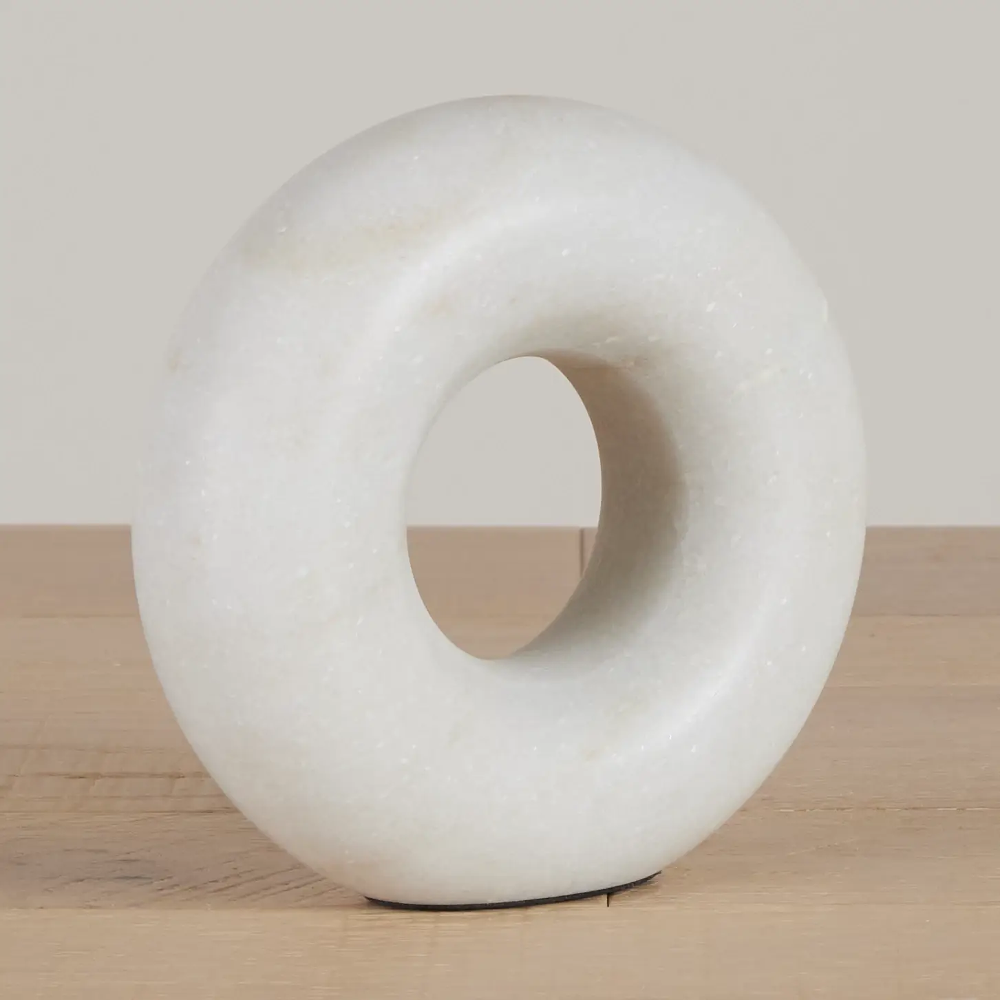 Circi White Sculpture Circi White Sculpture