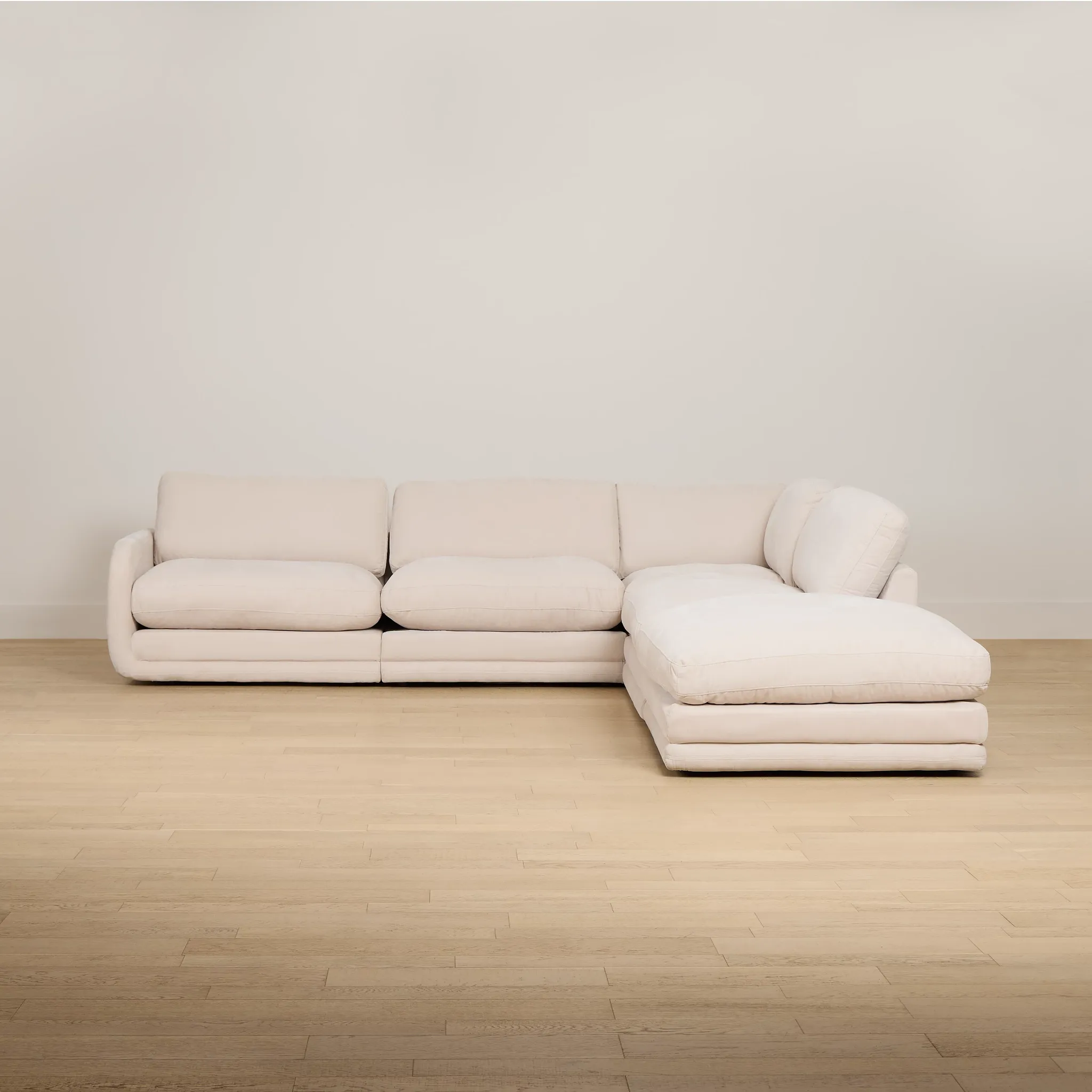 Jules Ivory Velvet 5-piece Right Facing Bumper Sectional