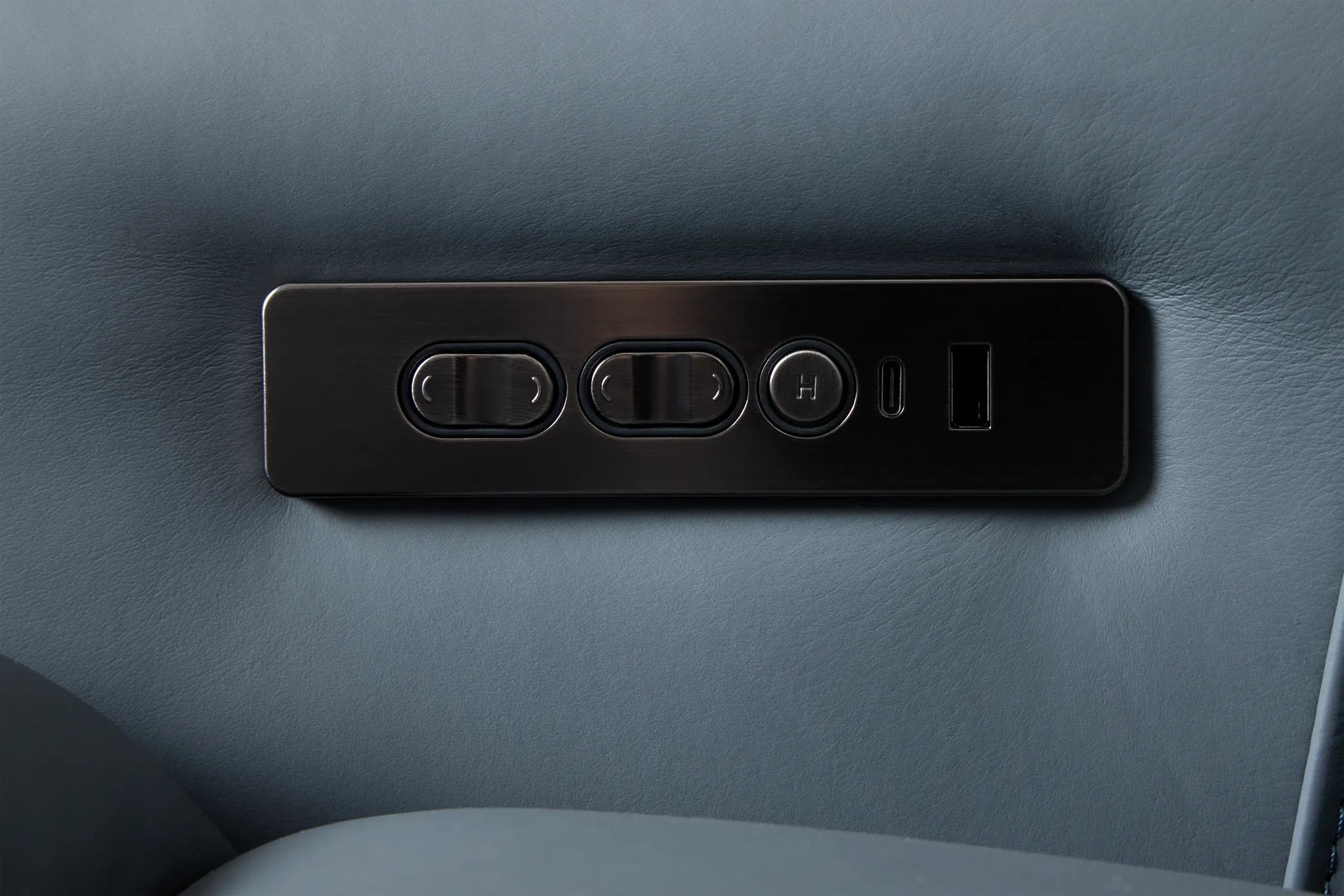 Summit Blue Lthr/vinyl Large Dual Power Reclining Two-arm Sectional