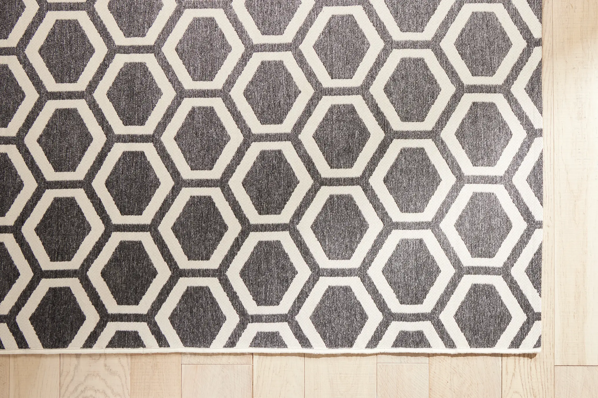 Simco Dark Gray Indoor/outdoor 5x8 Area Rug Simco Dark Gray Indoor/outdoor 5x8 Area Rug