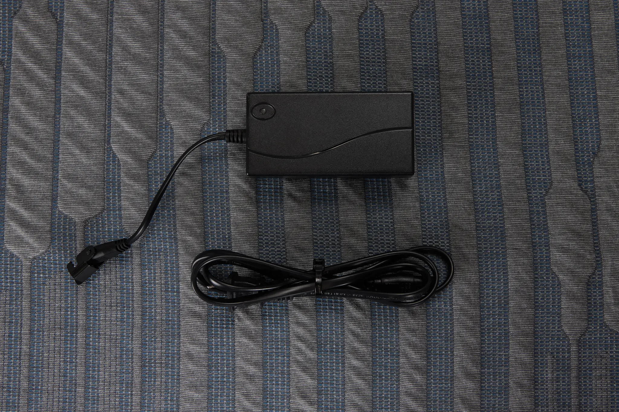 Kevin Charles By Sealy Hybrid Medium Elite Adjustable Mattress Set Kevin Charles By Sealy Hybrid Medium Elite Adjustable Mattress Set