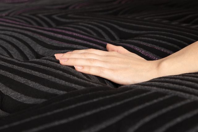 Beautyrest Black Series Two 16.25" Plush Pillow Top Mattress