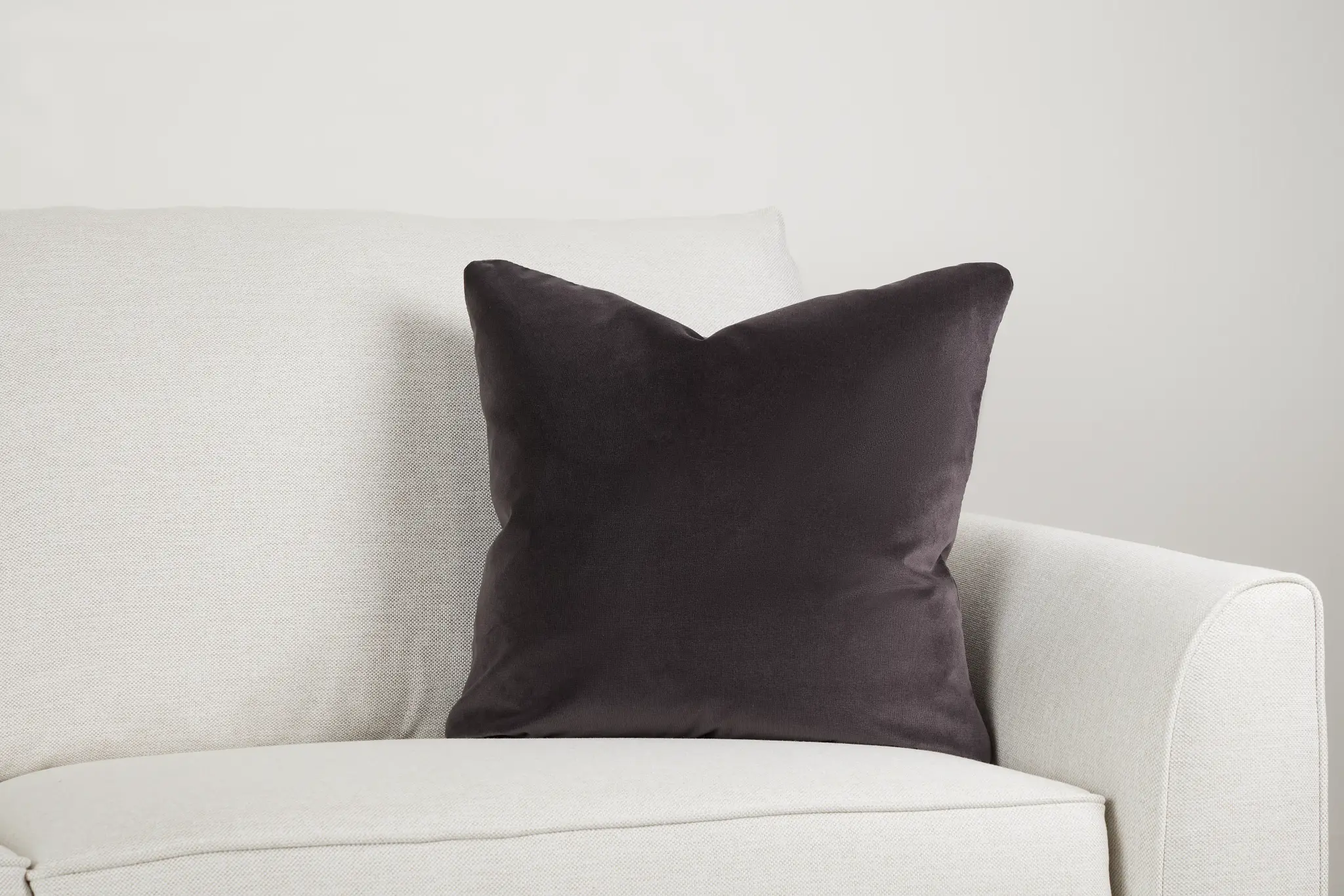 Lauran Black 20" Accent Pillow Lauran Black 20" Accent Pillow