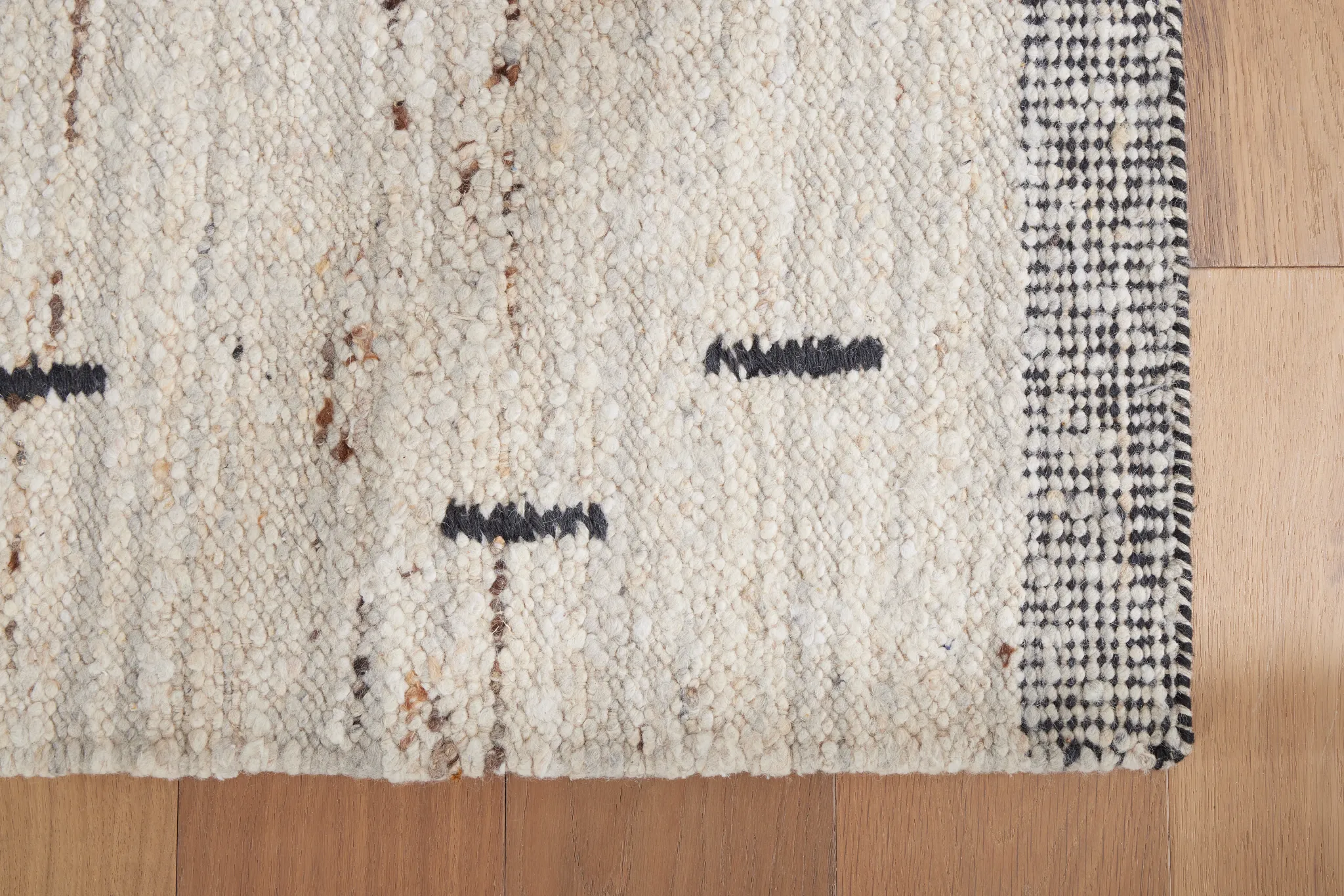 Alici Beige 8x10 Area Rug