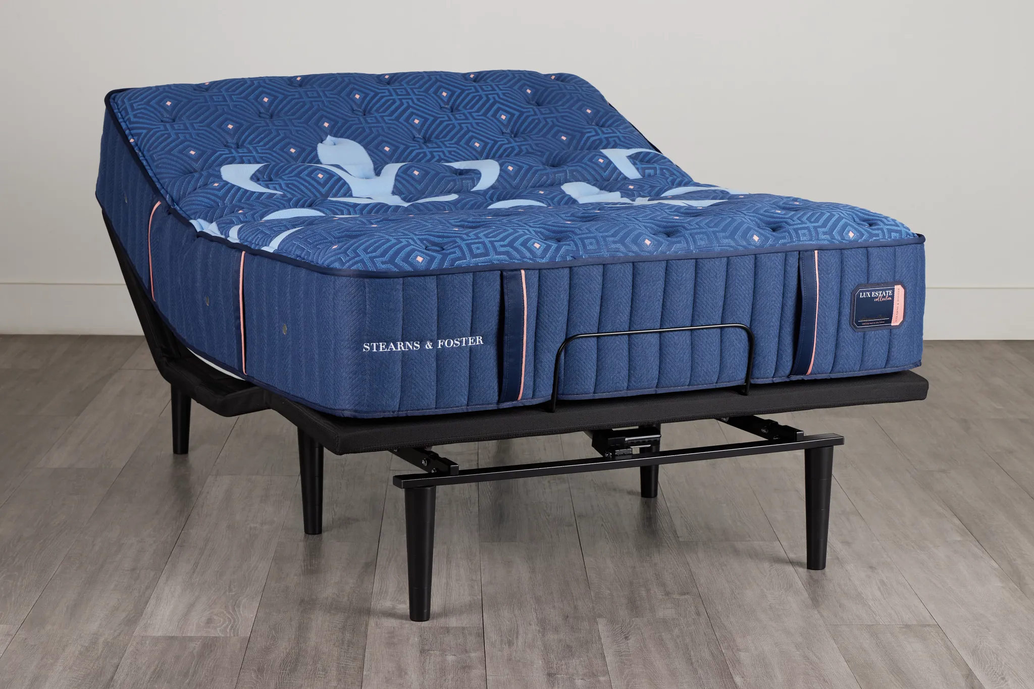 Stearns & Foster Lux Estate Medium Ease Adjustable Mattress Set