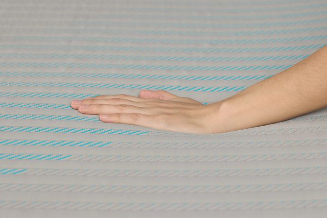 Rest & Renew Performance Pro 13.5" Soft Memory Foam Mattress