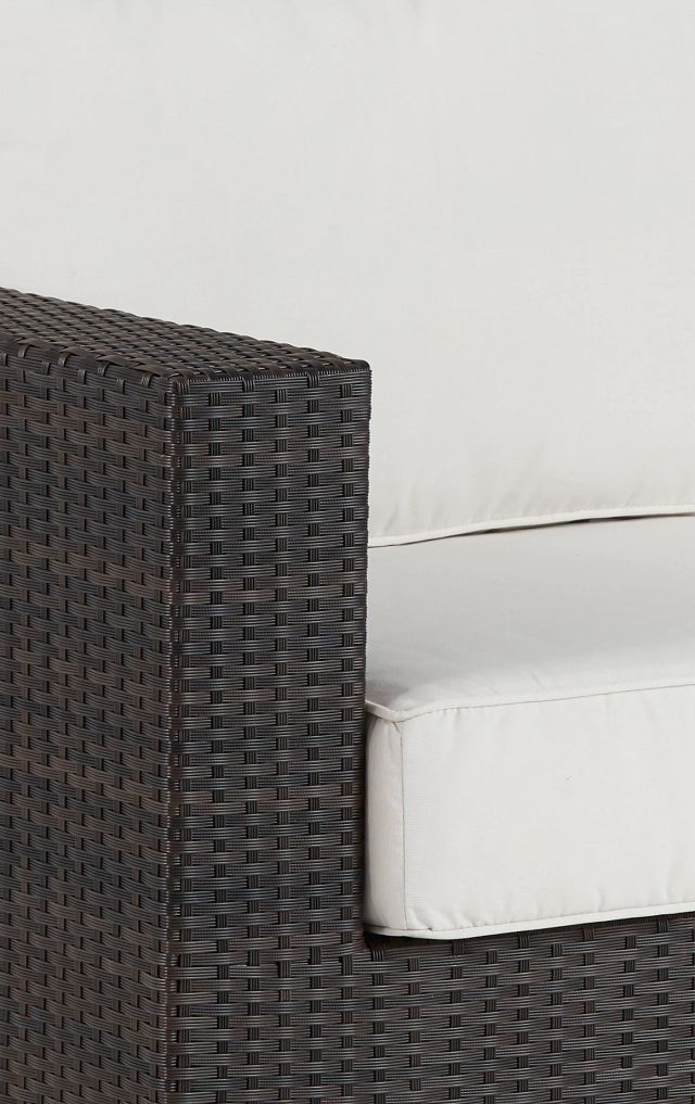 Fina White Loveseat