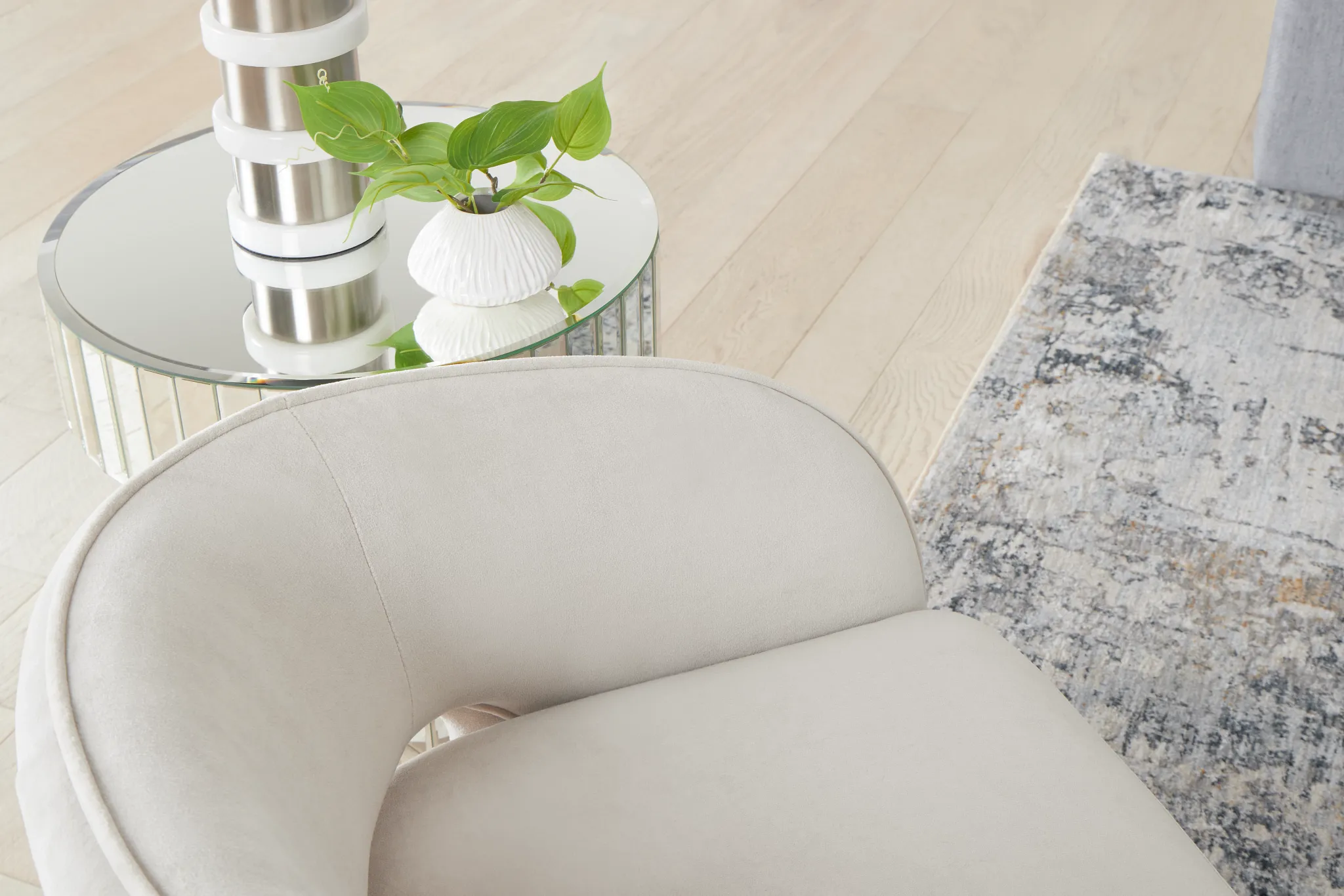 Noel Light Beige Velvet Accent Chair