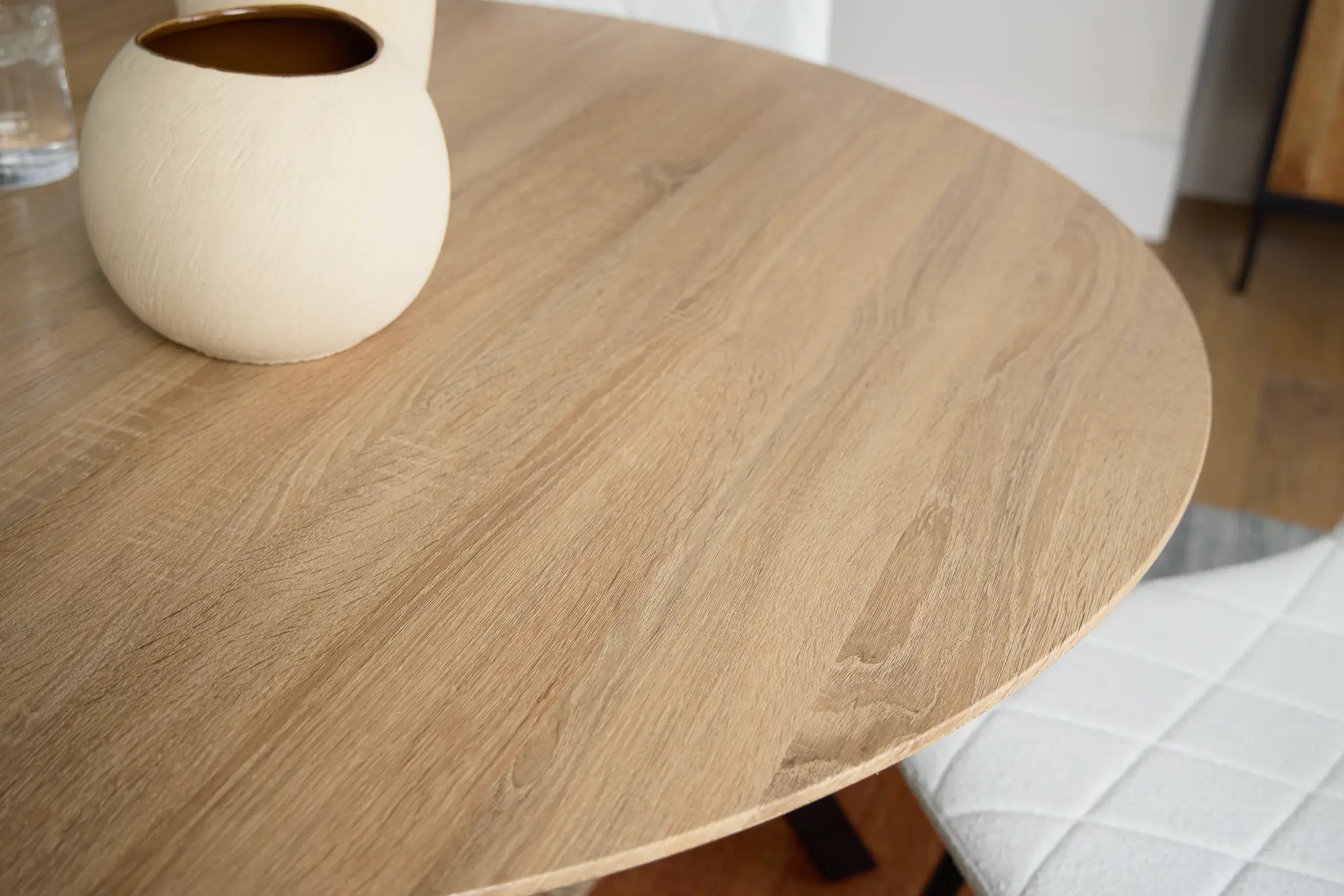 Lynden Light Tone Round Table Lynden Light Tone Round Table