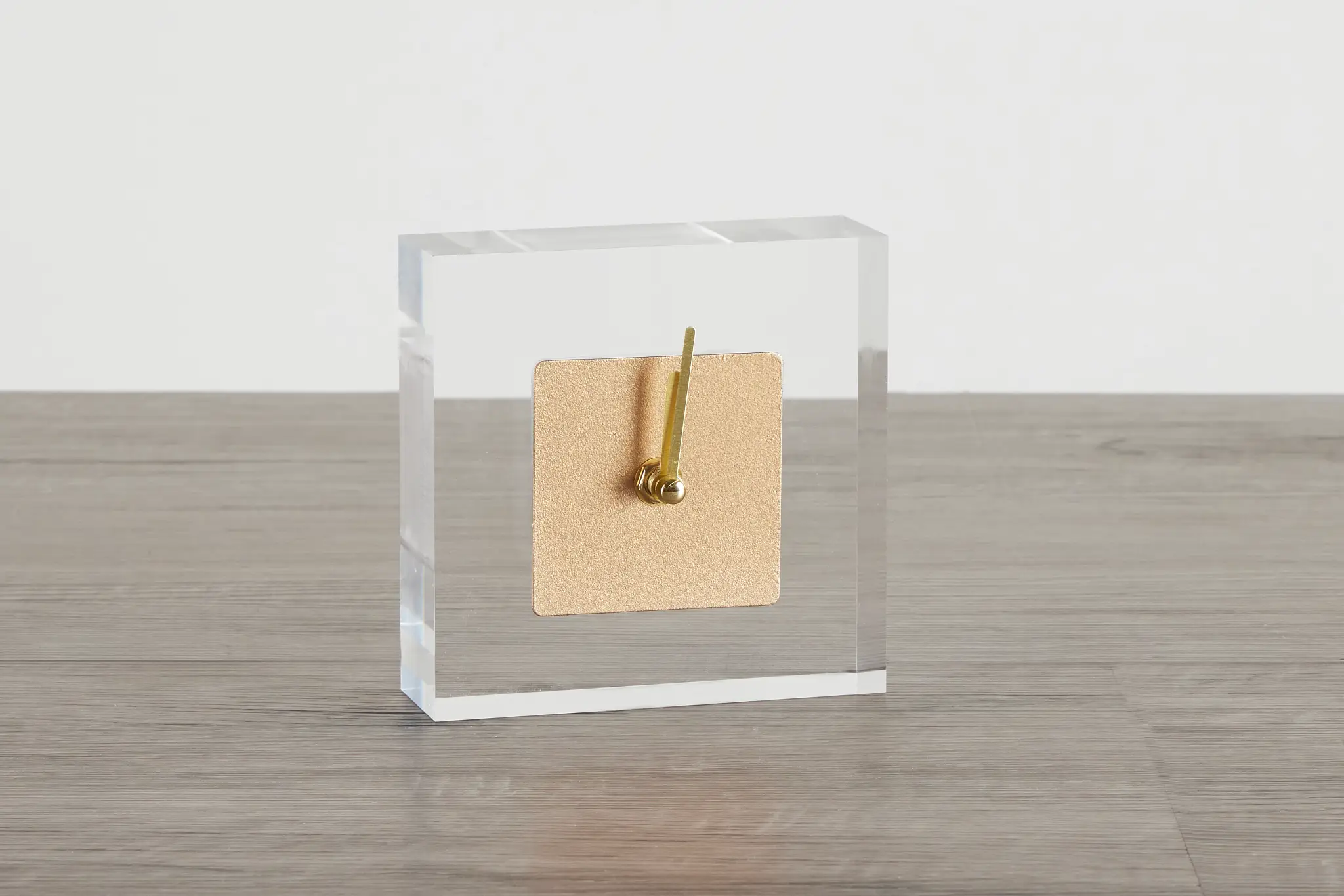 Aster Gold Acrylic Table Clock Aster Gold Acrylic Table Clock