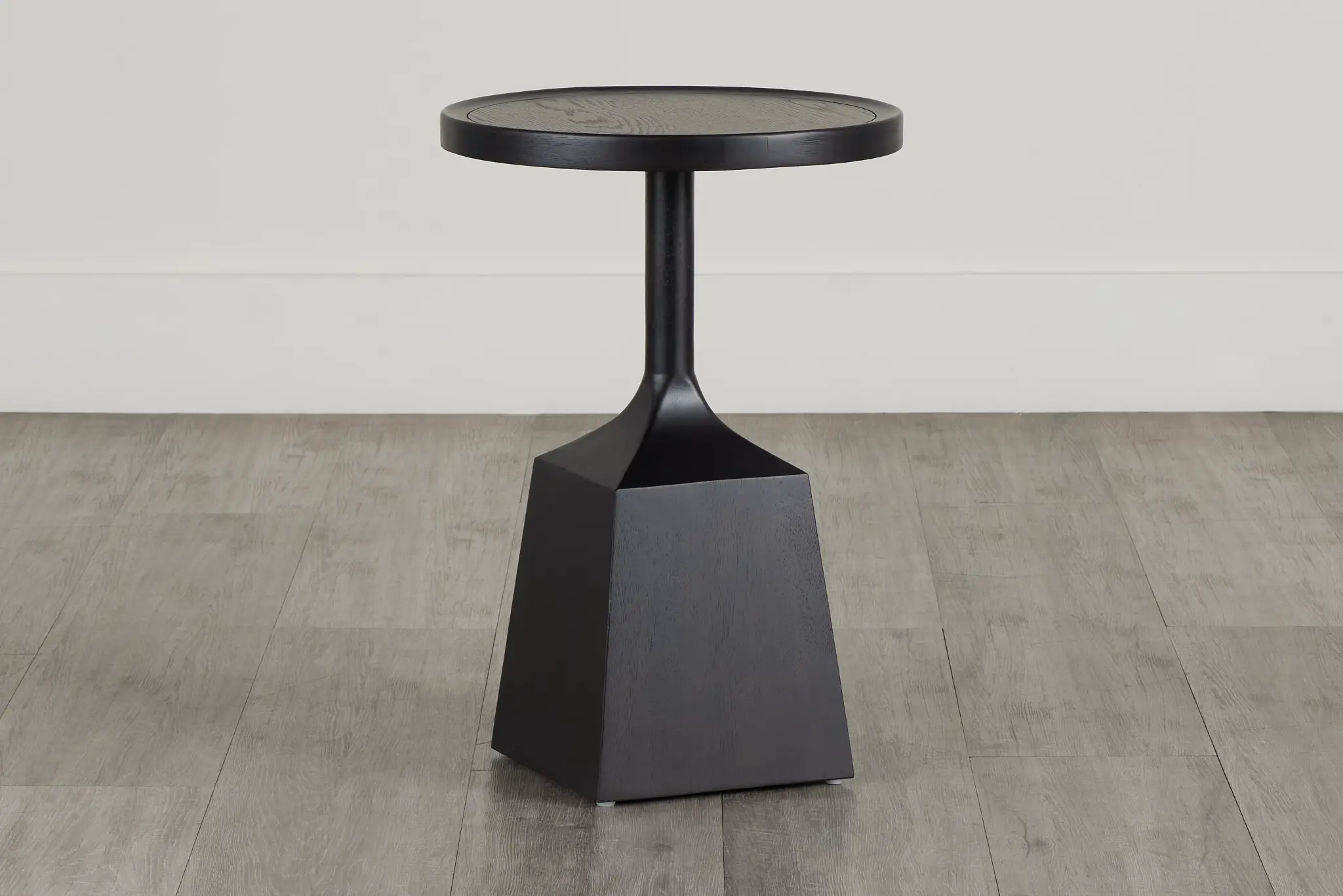 Provo Dark Tone Round Pedestal Table Provo Dark Tone Round Pedestal Table