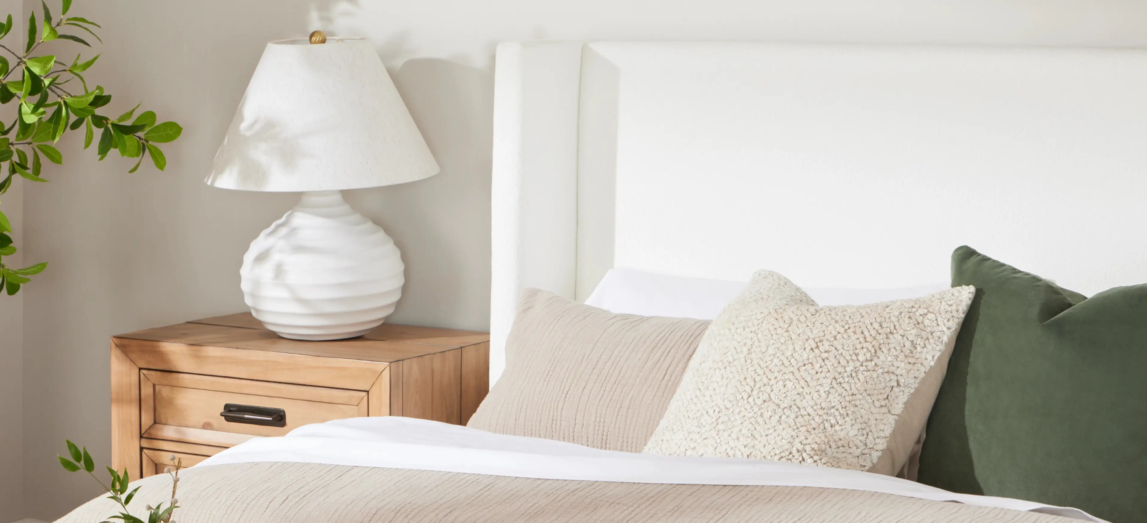 Creating a Warm and Welcoming Space: Essentials for A Guest Room