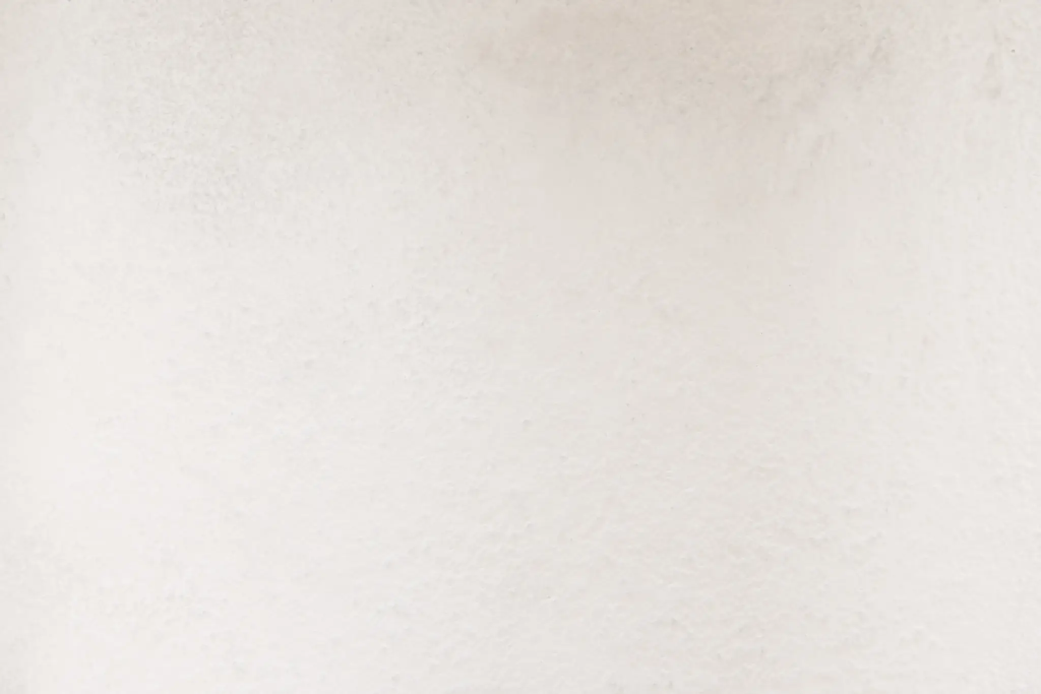 Mai White Medium Sculpture Mai White Medium Sculpture