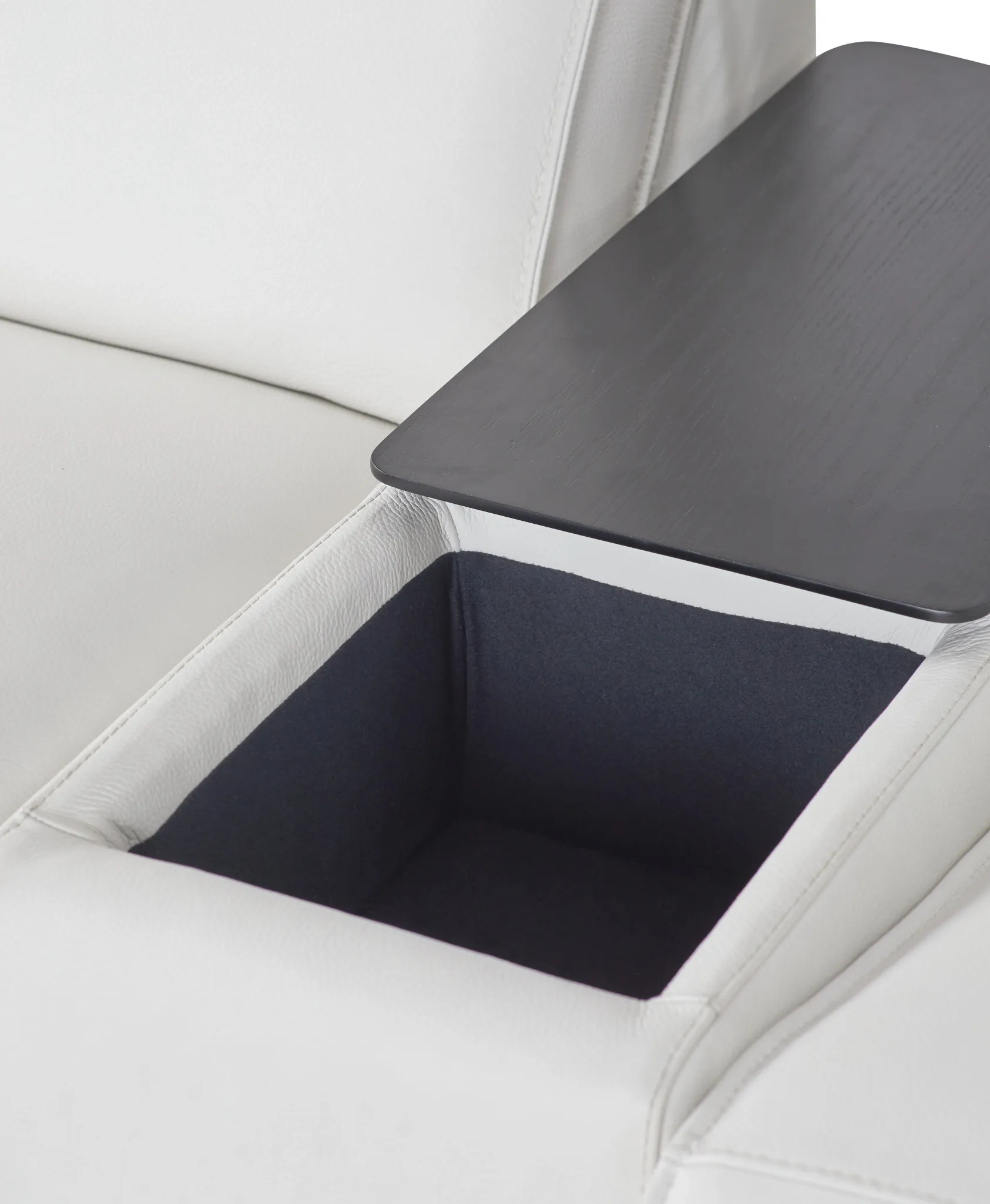 Carmelo White Leather Medium Dual Power Sectional W/left Table & Light