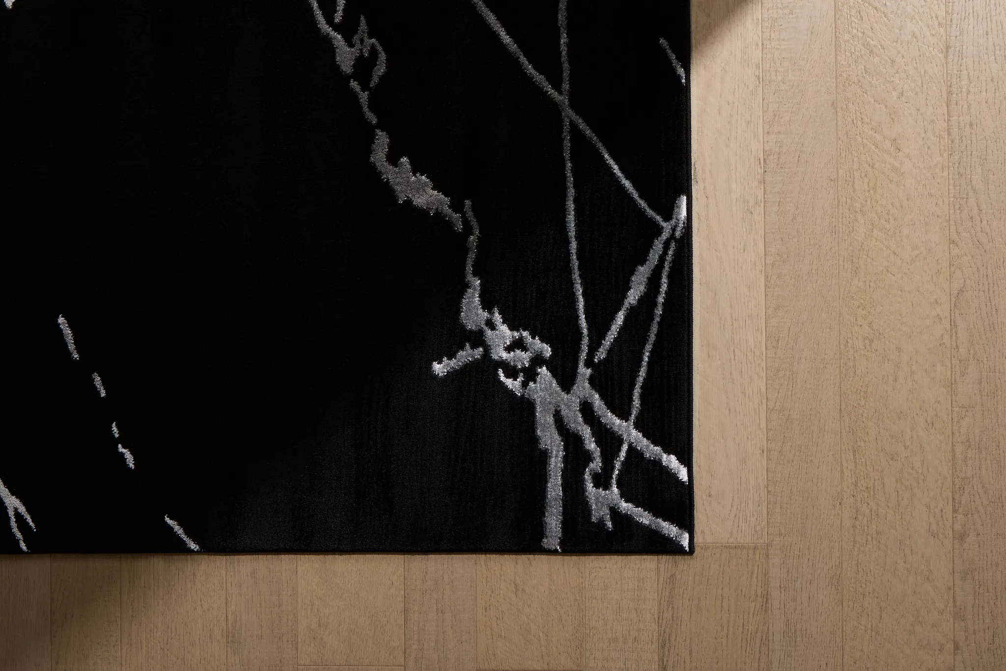 Carne Black 5x8 Area Rug