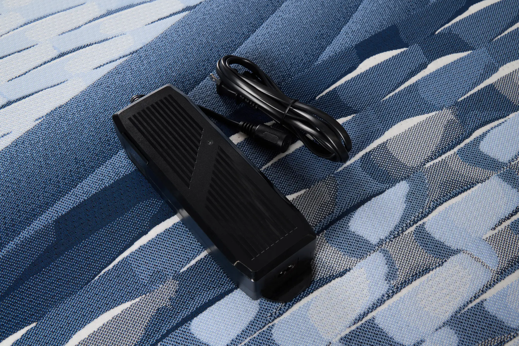 Serta Icomfort Elana Firm Deluxe Adjustable Mattress Set Serta Icomfort Elana Firm Deluxe Adjustable Mattress Set