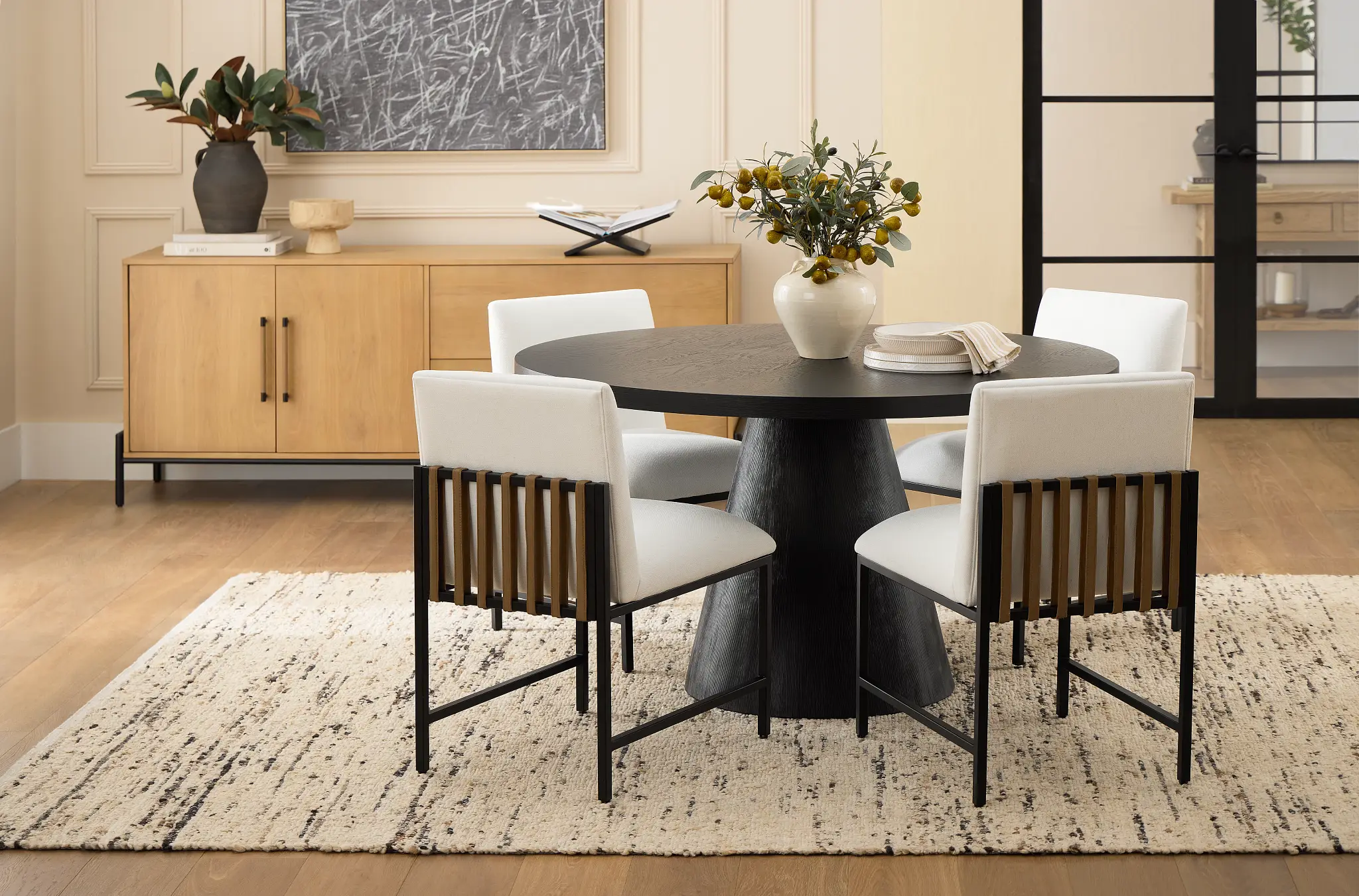 Modesto Black Round Table Modesto Black Round Table
