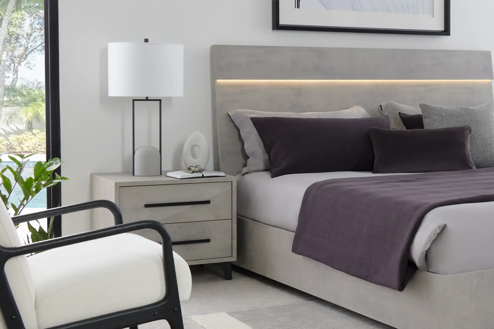 Pomona Gray Panel Bed Pomona Gray Panel Bed