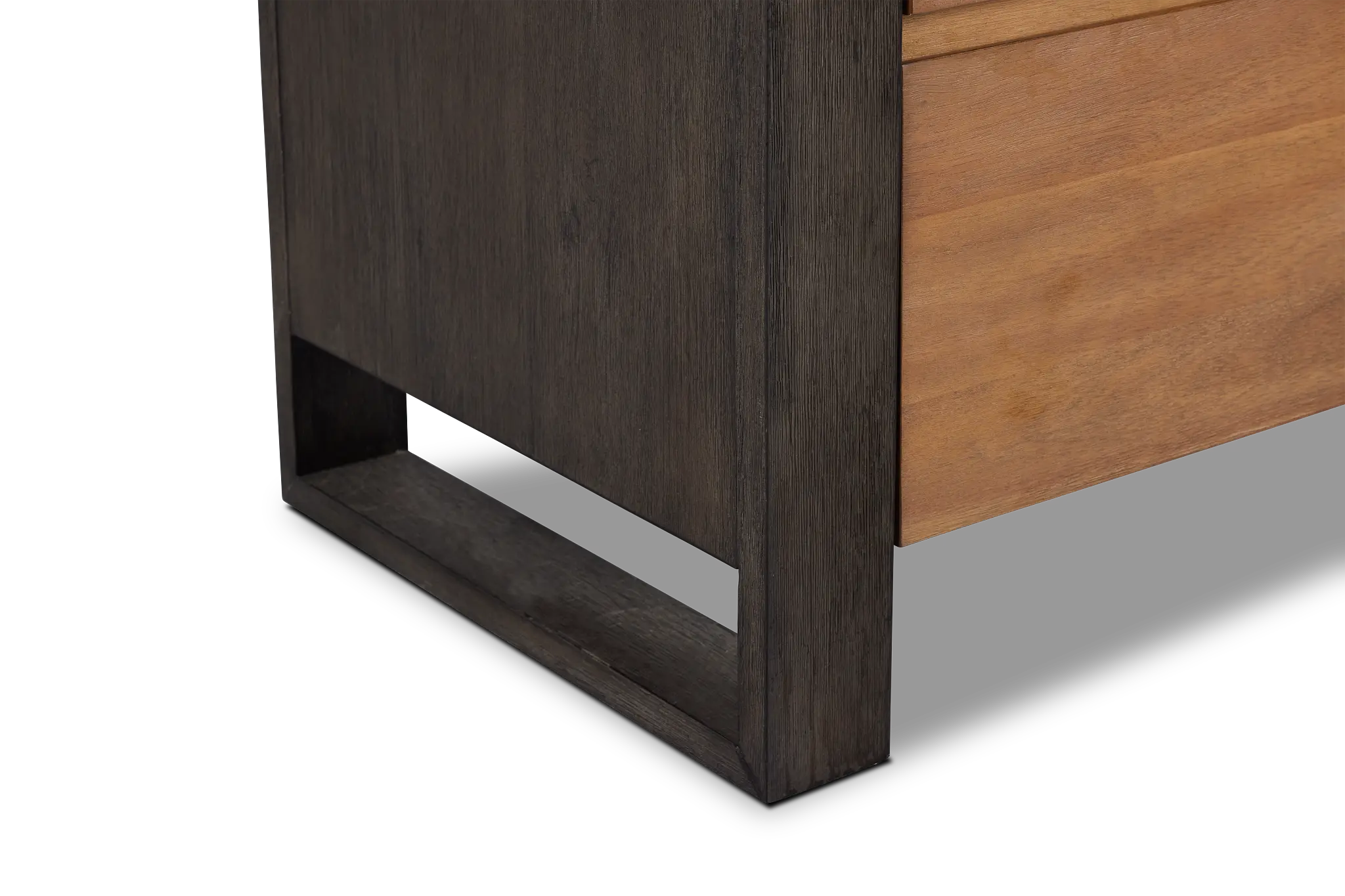 Jackson Two-tone Drawer Chest Jackson Two-tone Drawer Chest