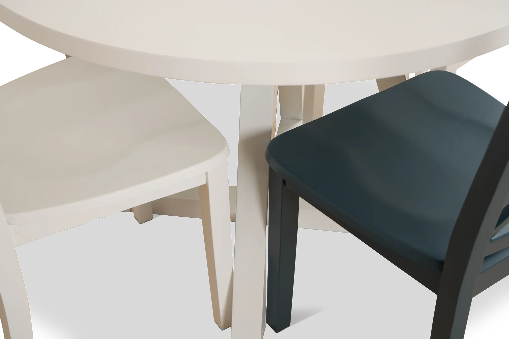 Edgartown White Round Table & Mixed Chairs Edgartown White Round Table & Mixed Chairs