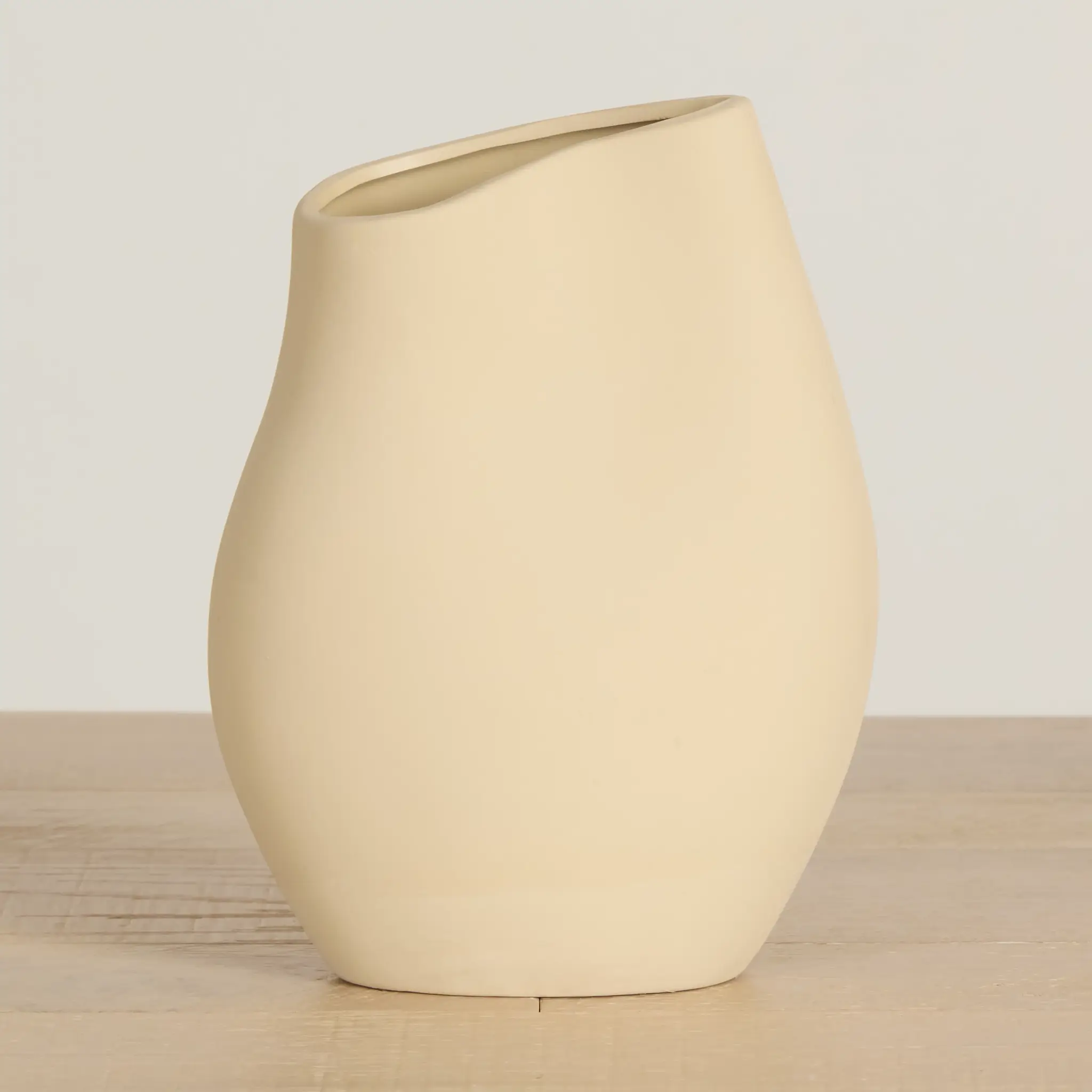 Baize Beige Small Vase Baize Beige Small Vase