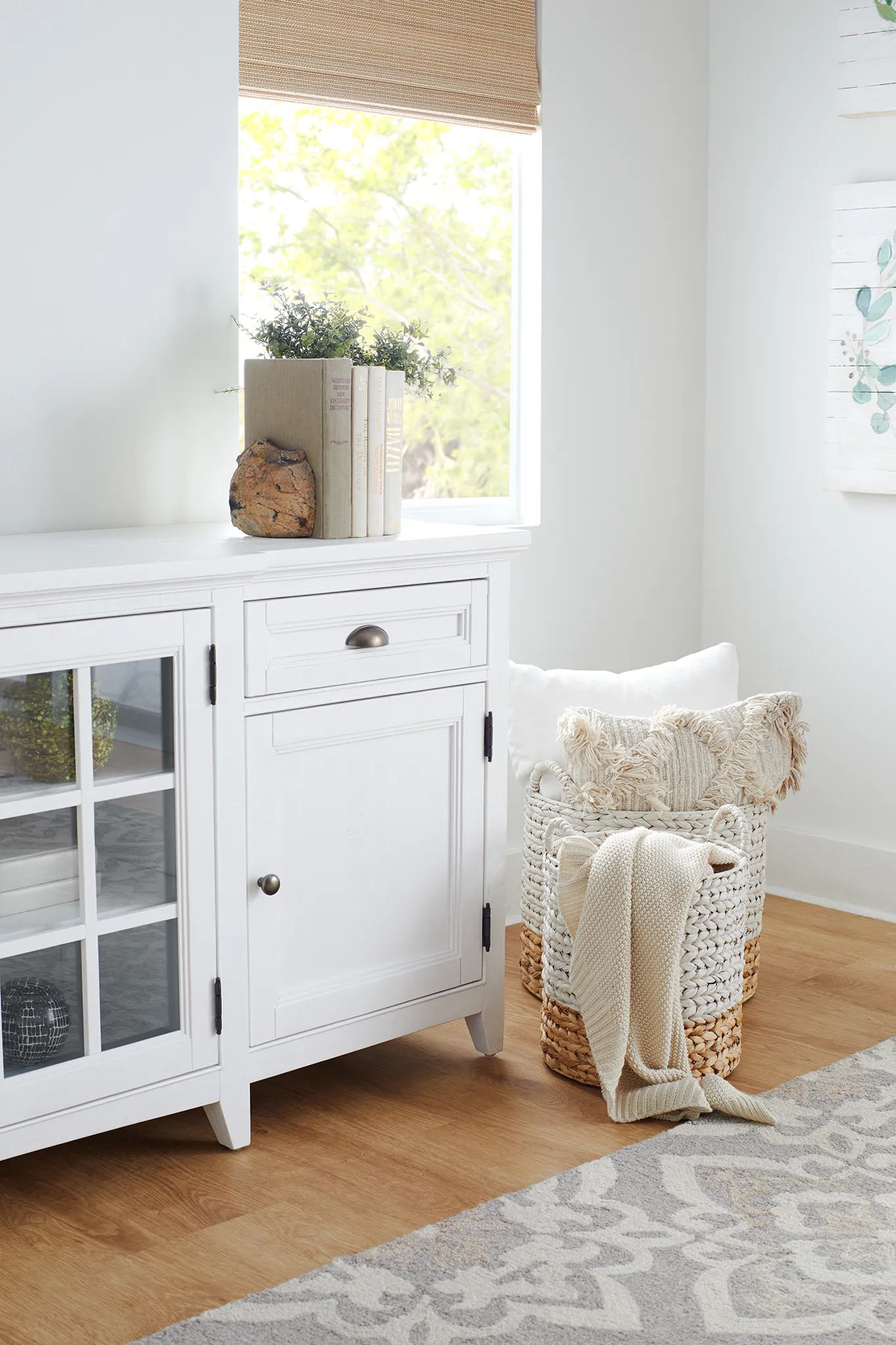 Heron Cove White 70" Tv Stand