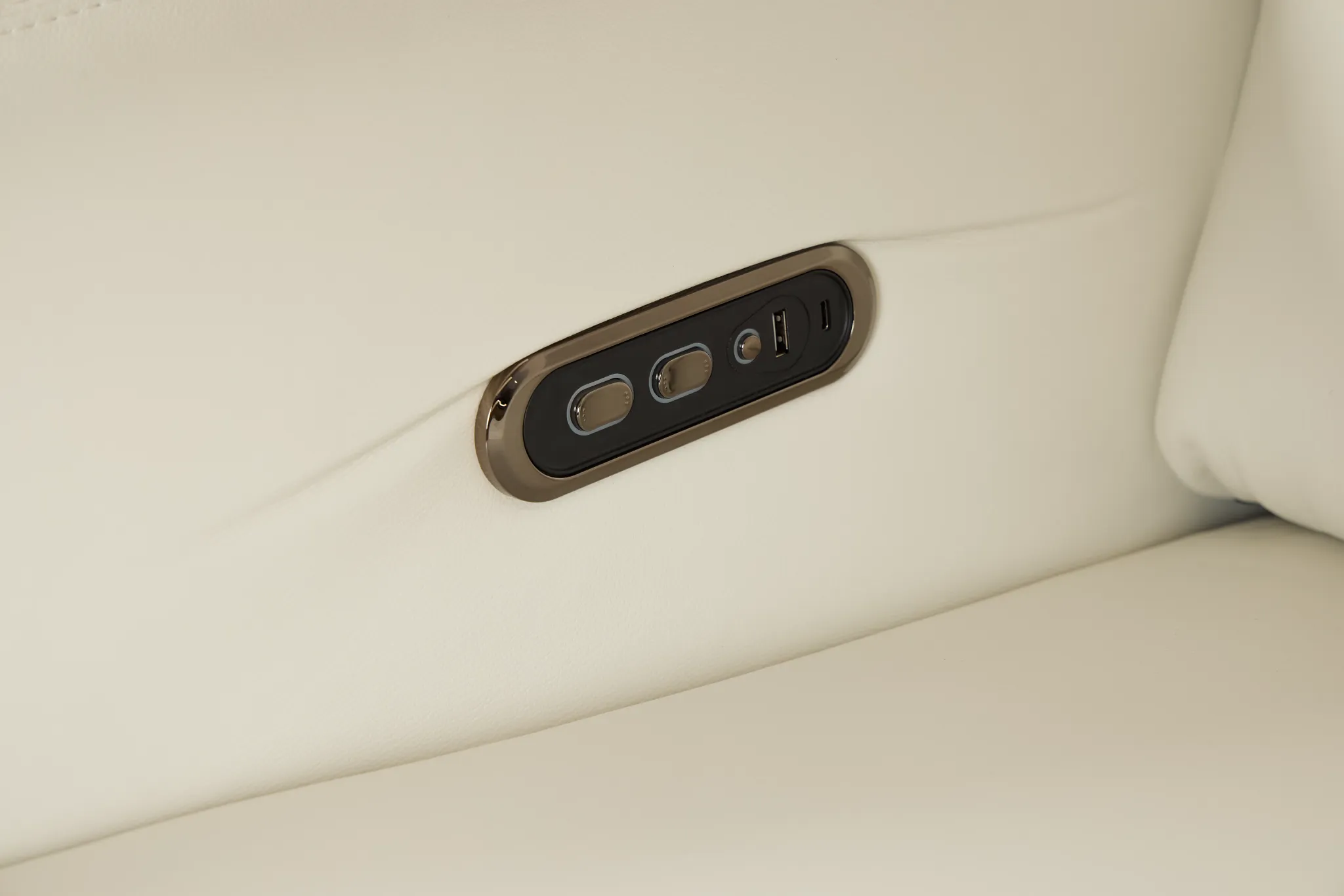 Eve White Lthr/vinyl Power Swivel Glider Recliner