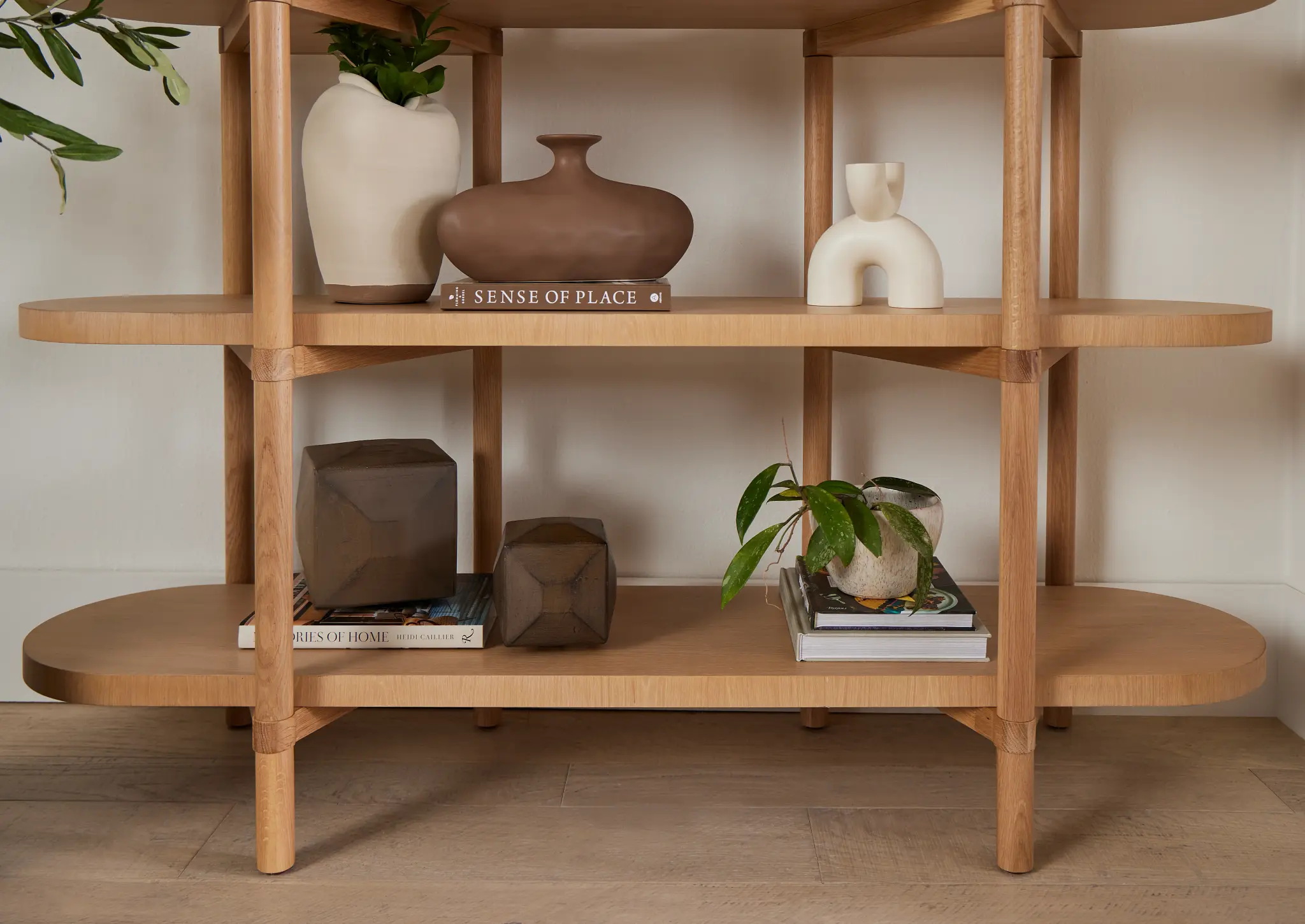 Malibu Light Tone Etagere Malibu Light Tone Etagere