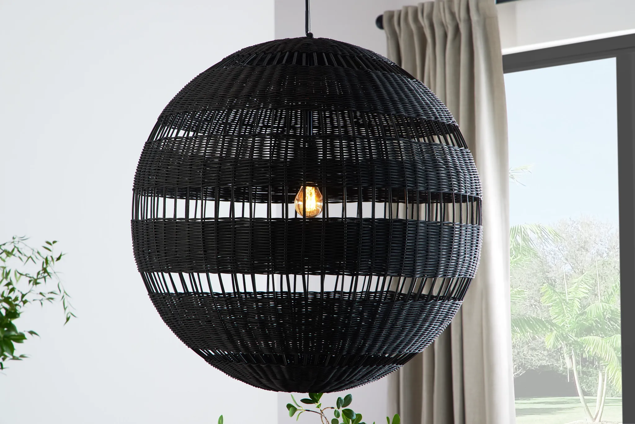 Sasha Black Large Pendant