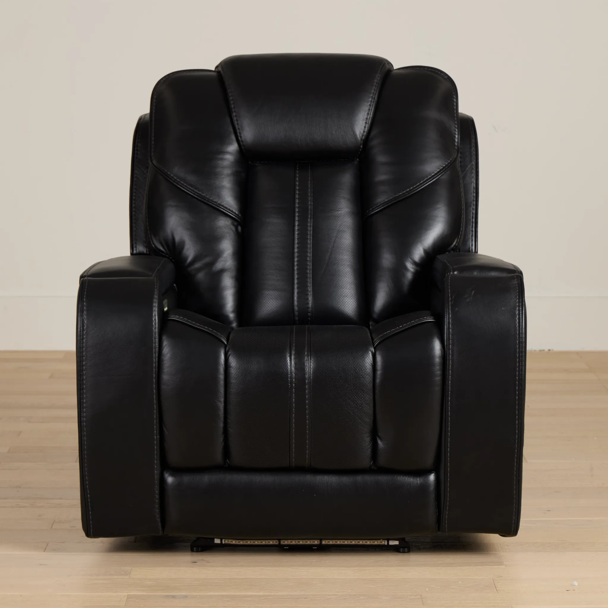 Eclipse Black Lthr/vinyl Power Recliner