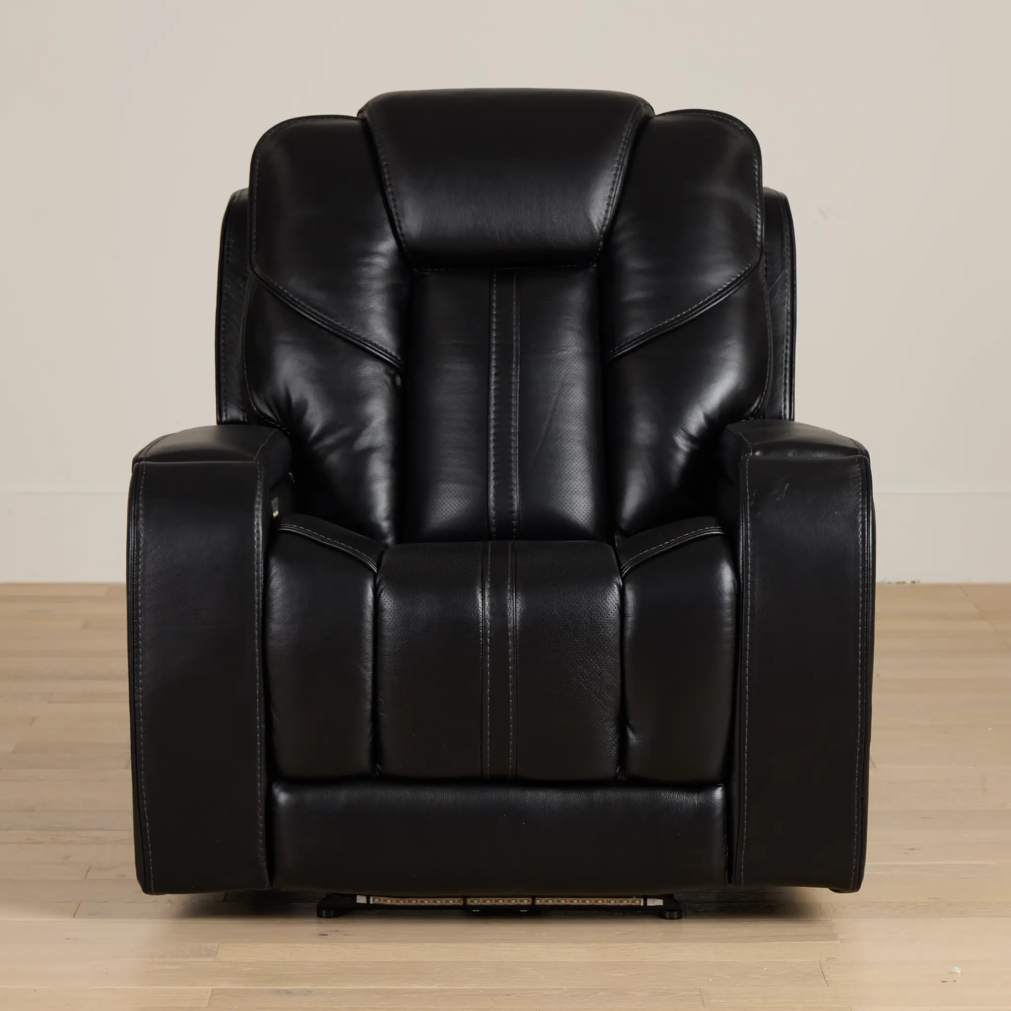 Eclipse Black Lthr/vinyl Power Recliner Eclipse Black Lthr/vinyl Power Recliner