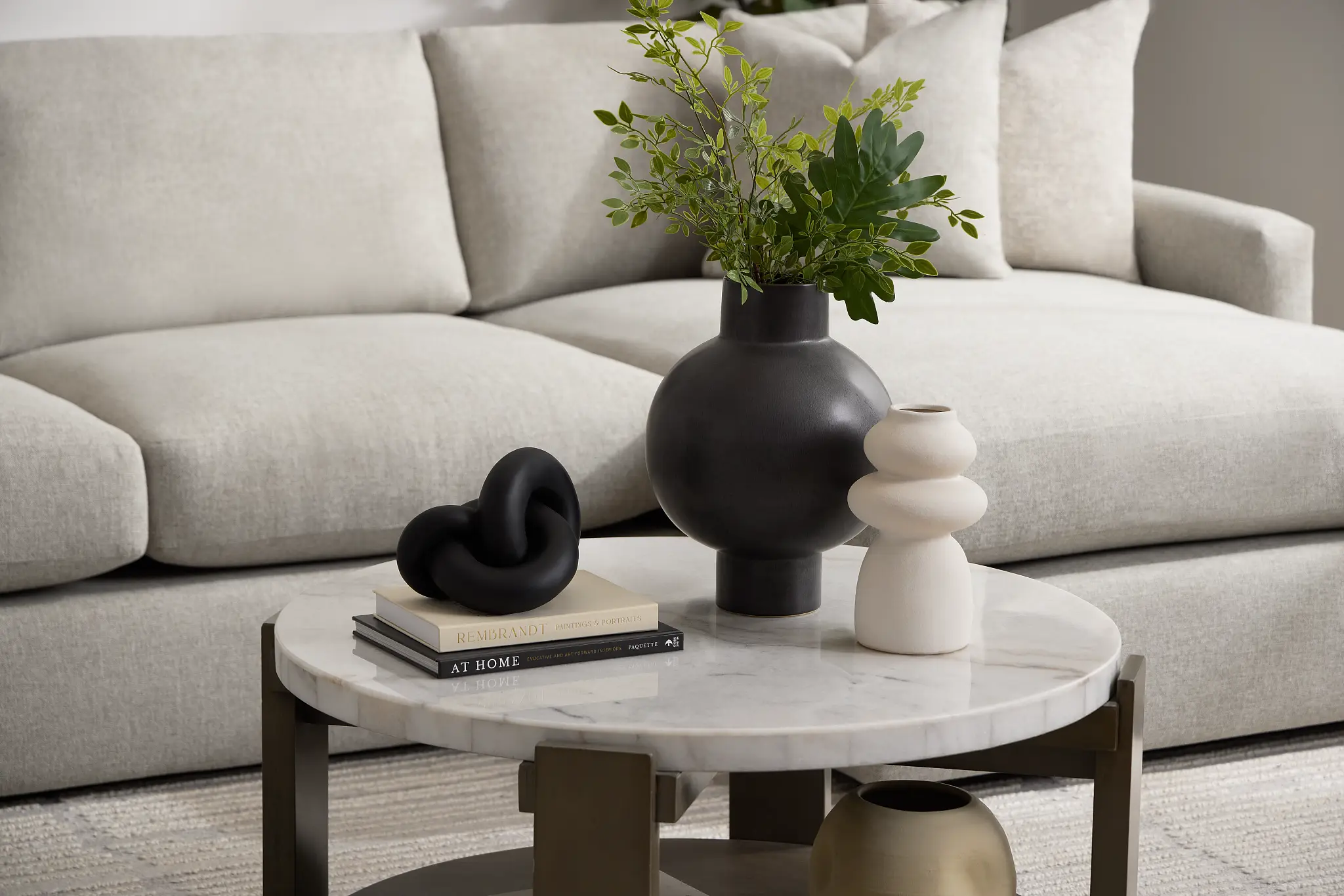 Doni Black Large Vase Doni Black Large Vase