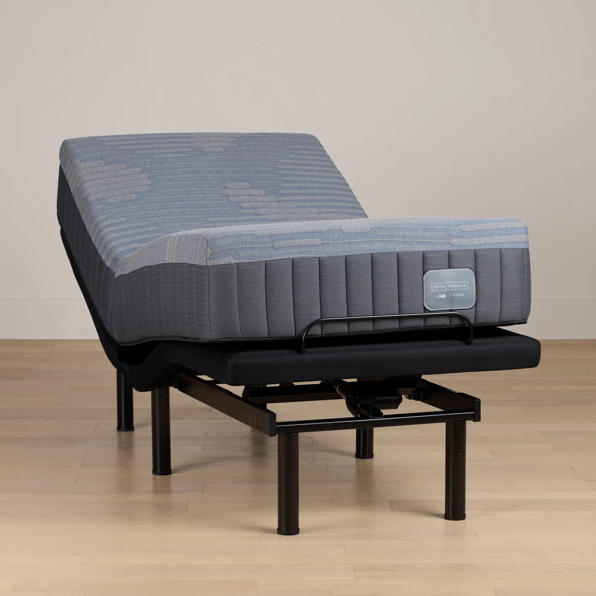 Kevin Charles By Sealy Hybrid Plush Deluxe Adjustable Mattress Set