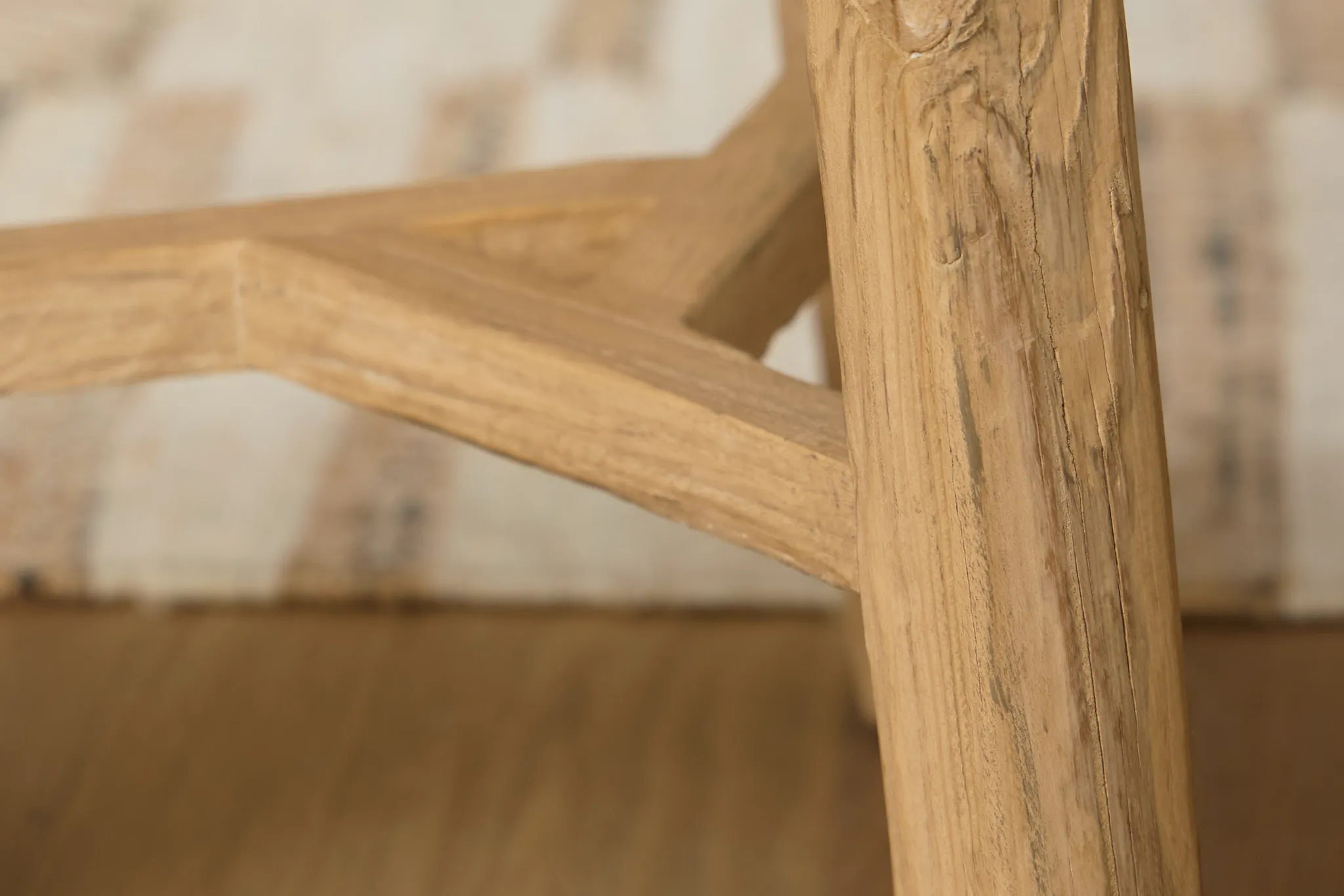 Nina Light Tone Round Stool