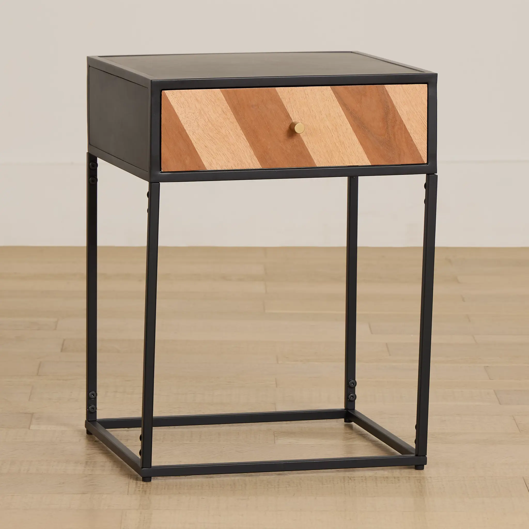 Fifer Black Accent Table Fifer Black Accent Table