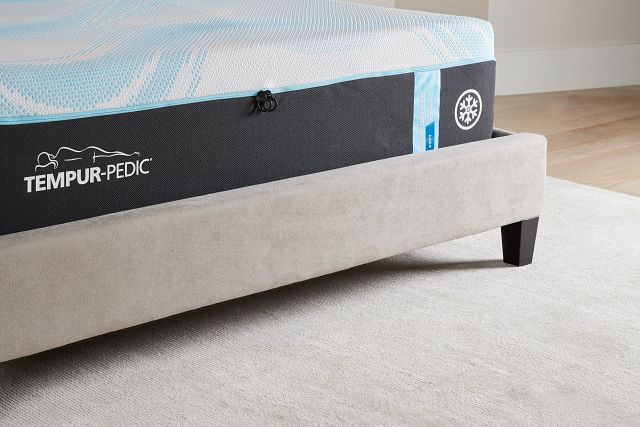 Tempur-pedic Luxebreeze 13" Soft Mattress