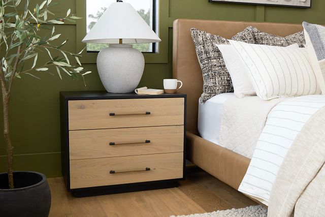 Highland Black 3-drawer Nightstand
