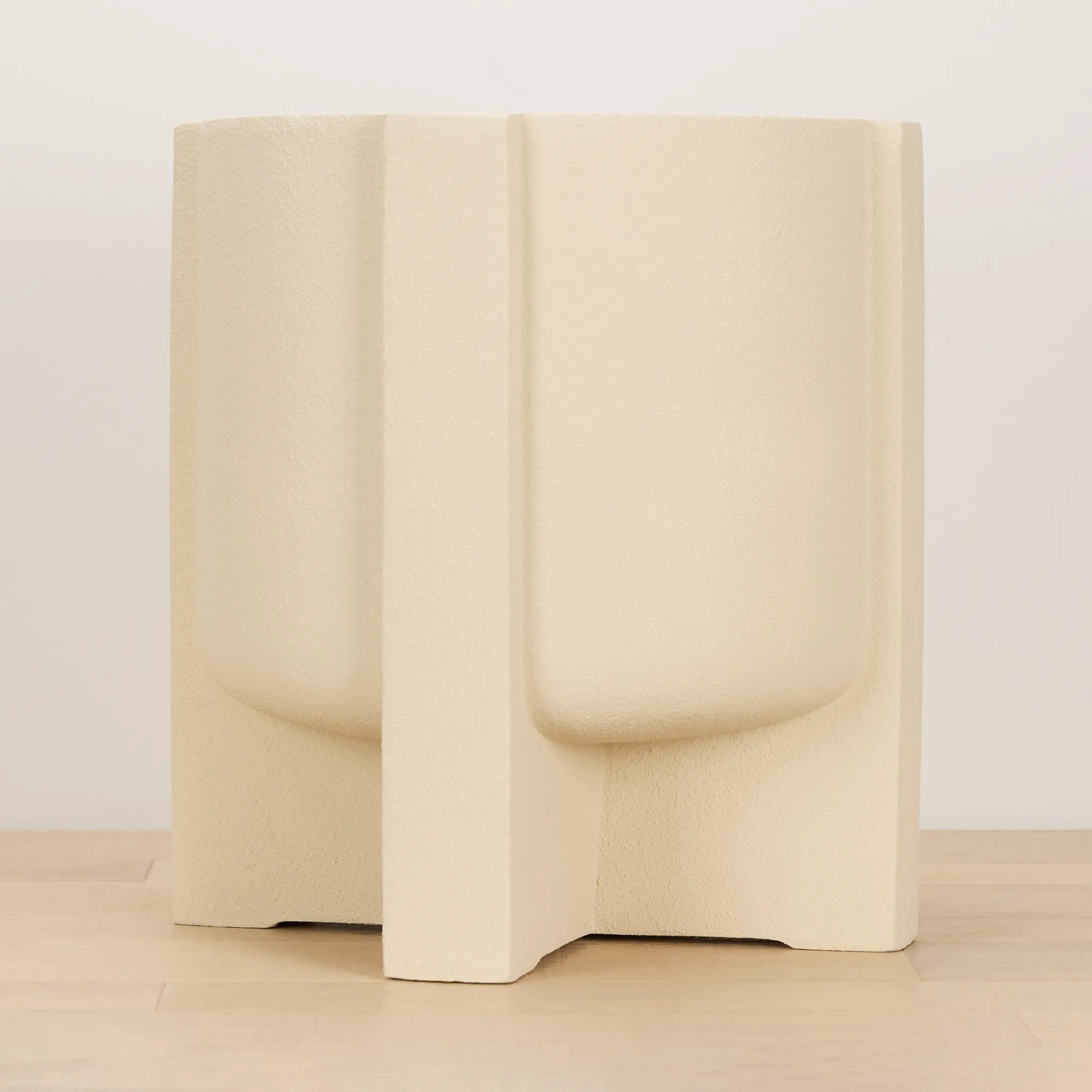 Kameron Ivory Small Planter