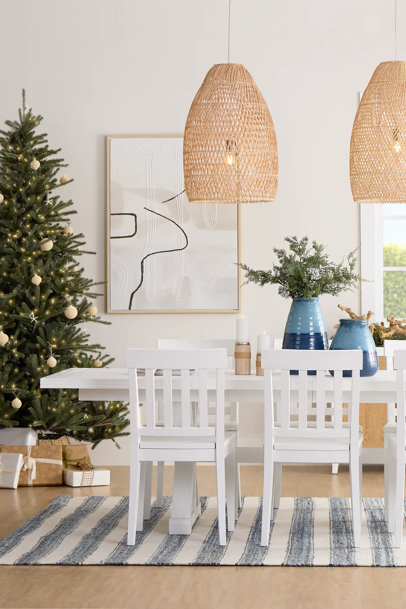 Holiday Color Trends and Styling Ideas