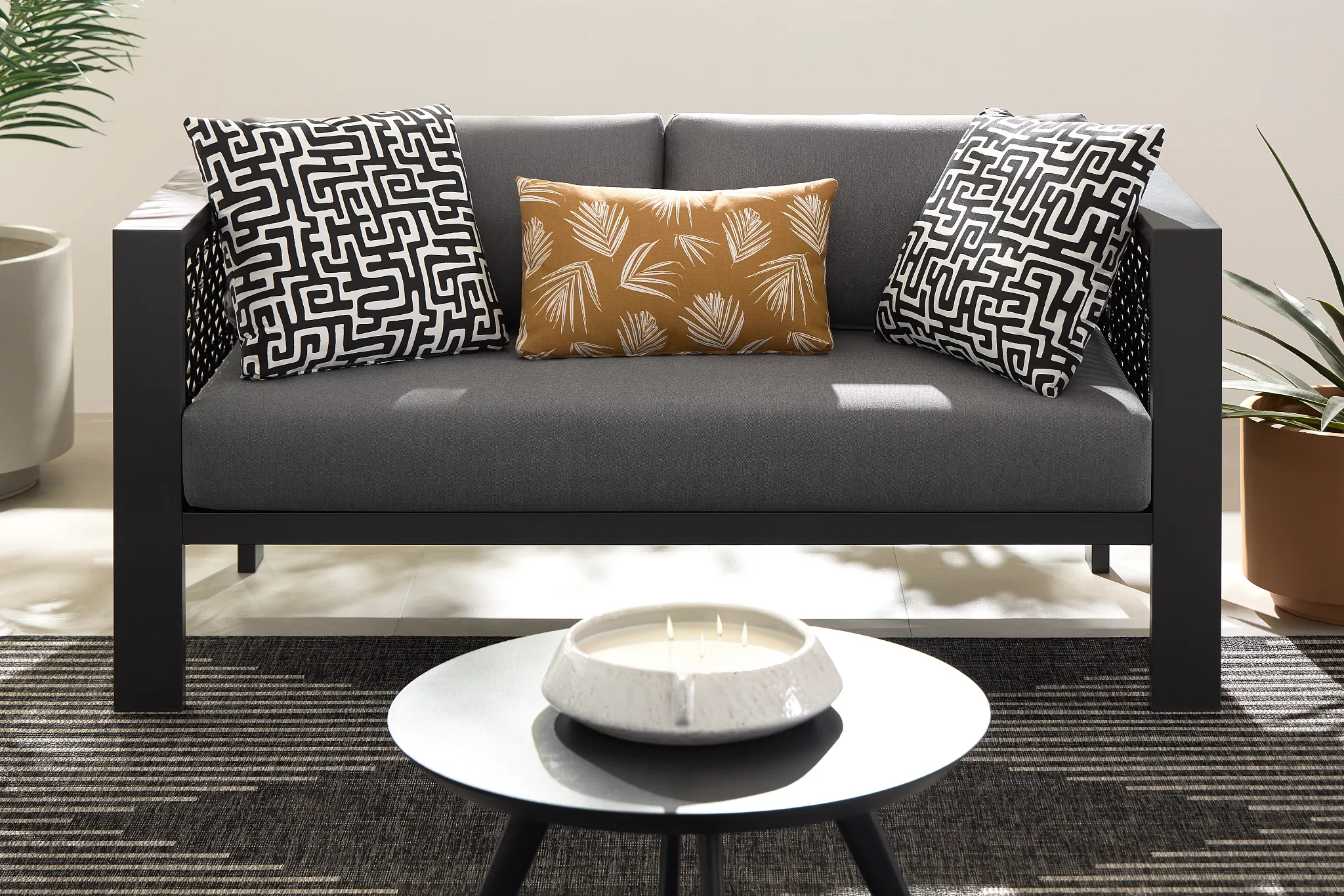 Sunrise Dark Gray Loveseat