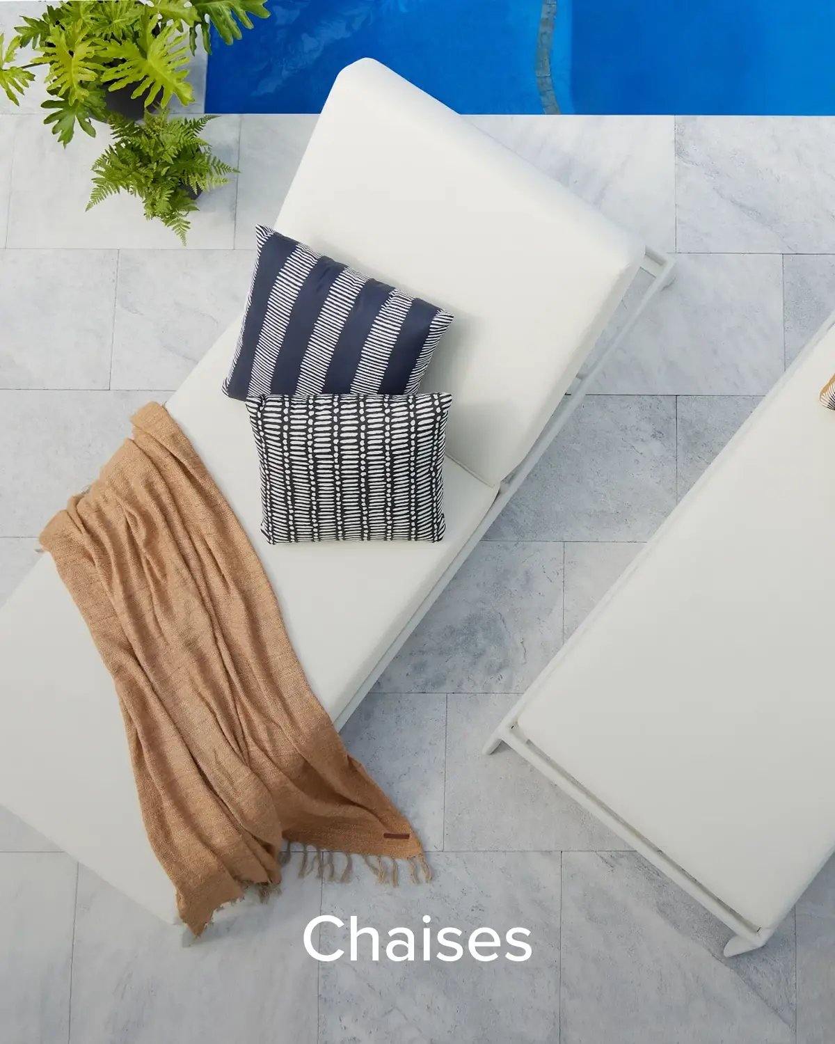 MAR15545-0826-0220-OutdoorEvent-ECB-Chaises-XLG.jpg MAR15545-0826-0220-OutdoorEvent-ECB-Chaises-XLG.jpg