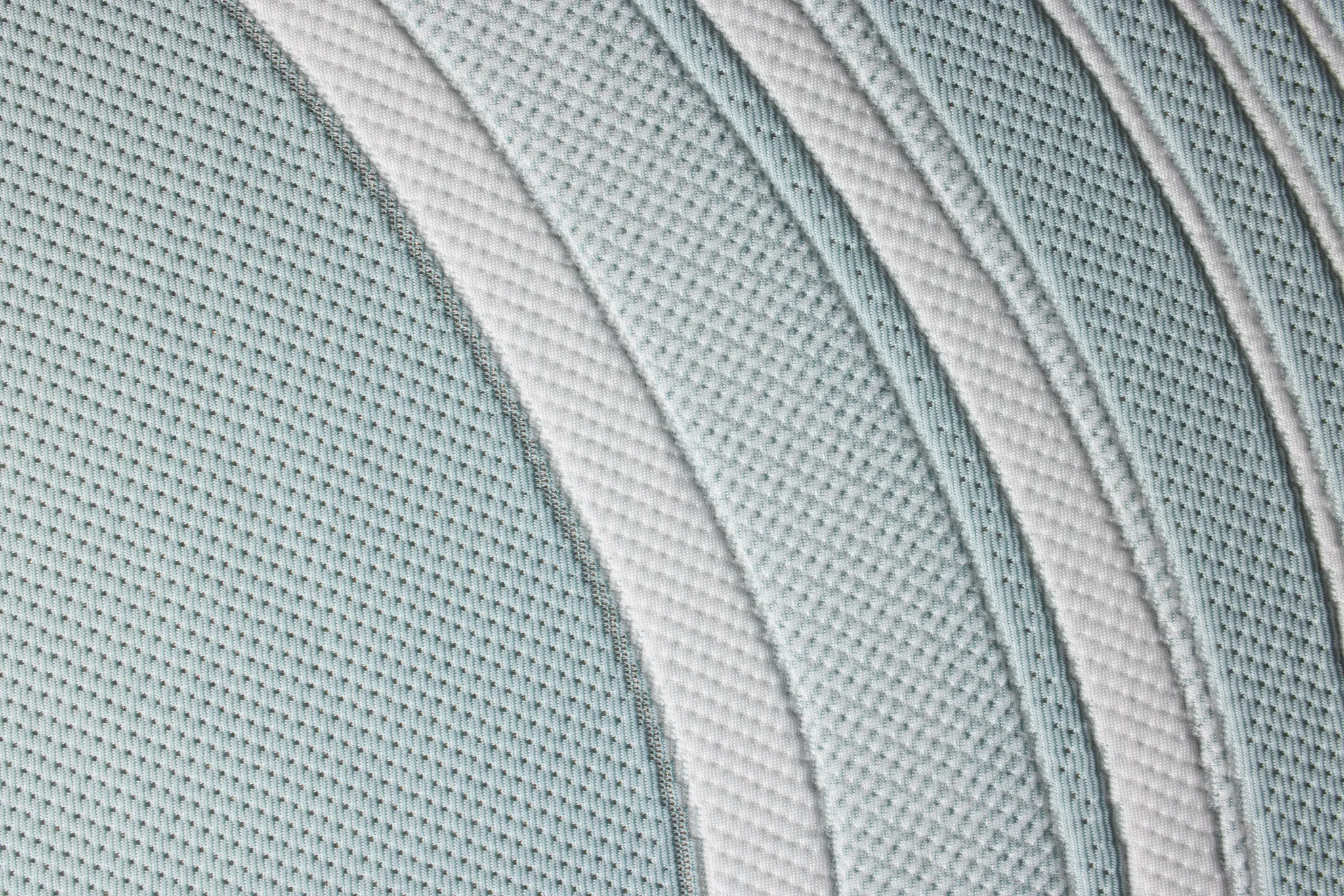 Tempur-pedic Tempur-luxeadapt Medium Hybrid Low-profile Mattress Set