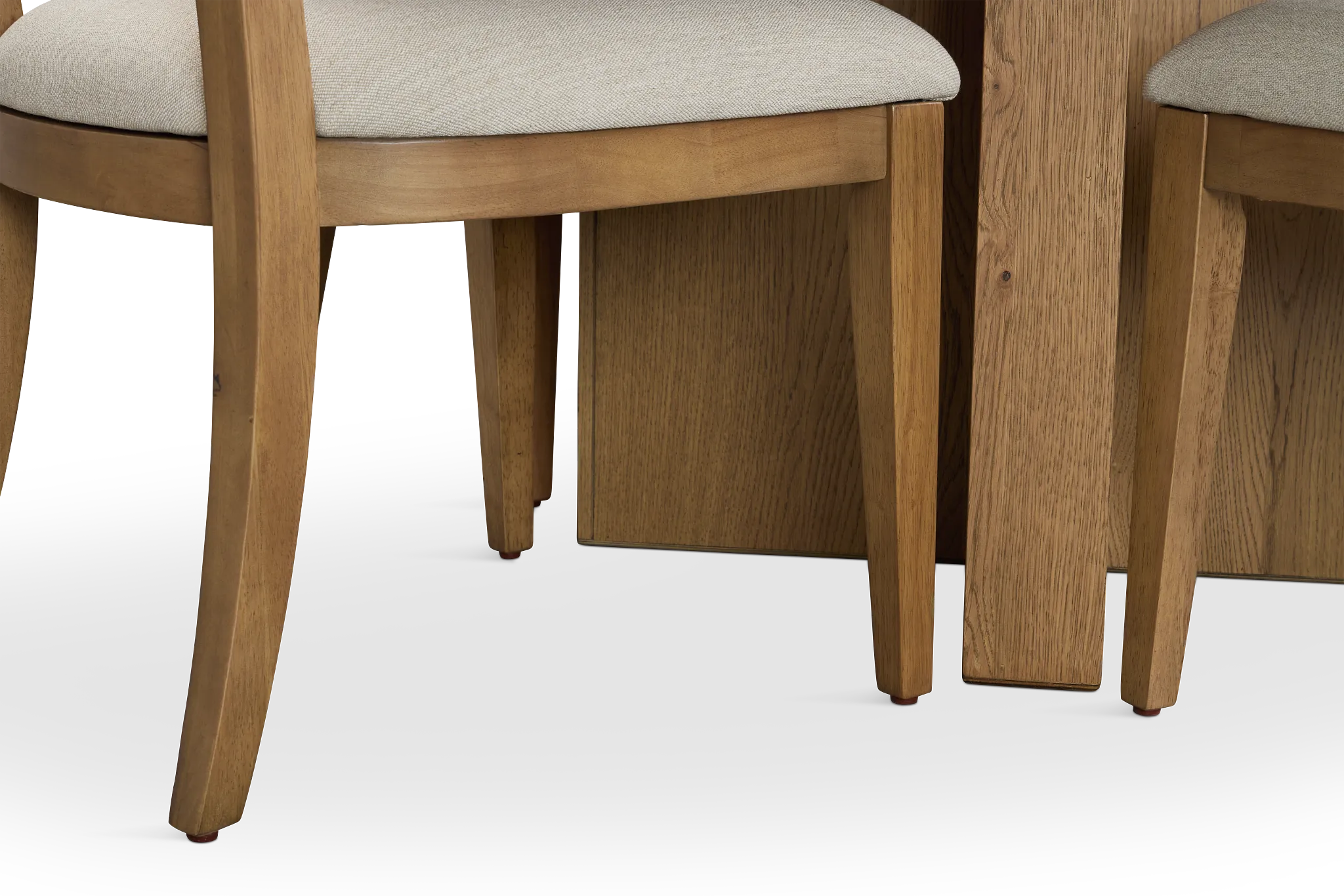 Tahoe Light Tone Round Table & 4 Slat Chairs