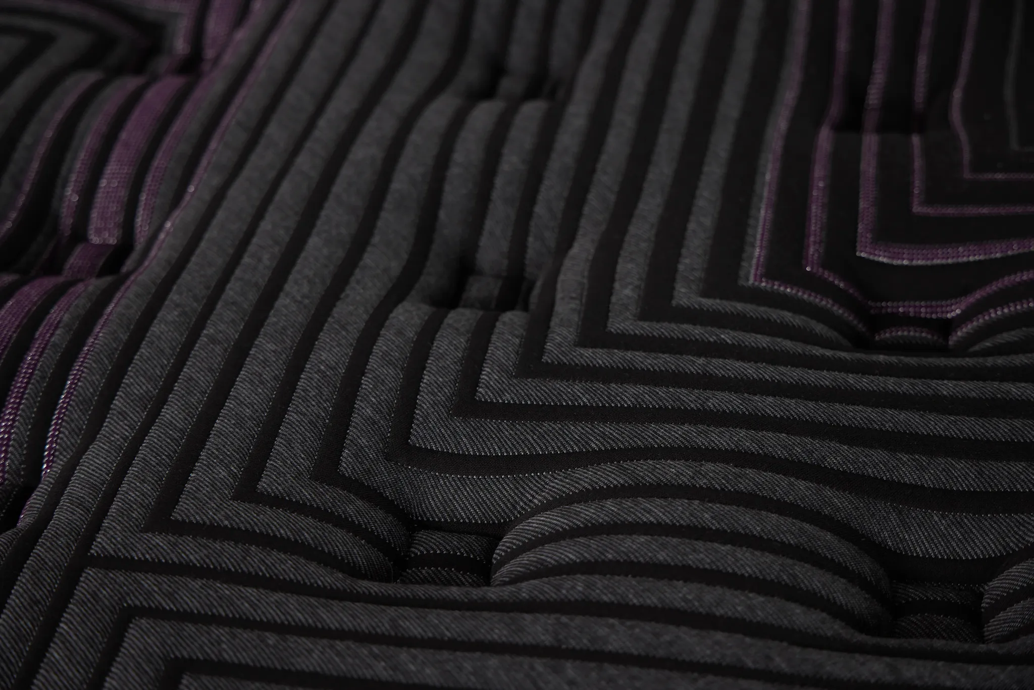 Beautyrest Black Series Two 15.25" Plush Tight Top Mattress