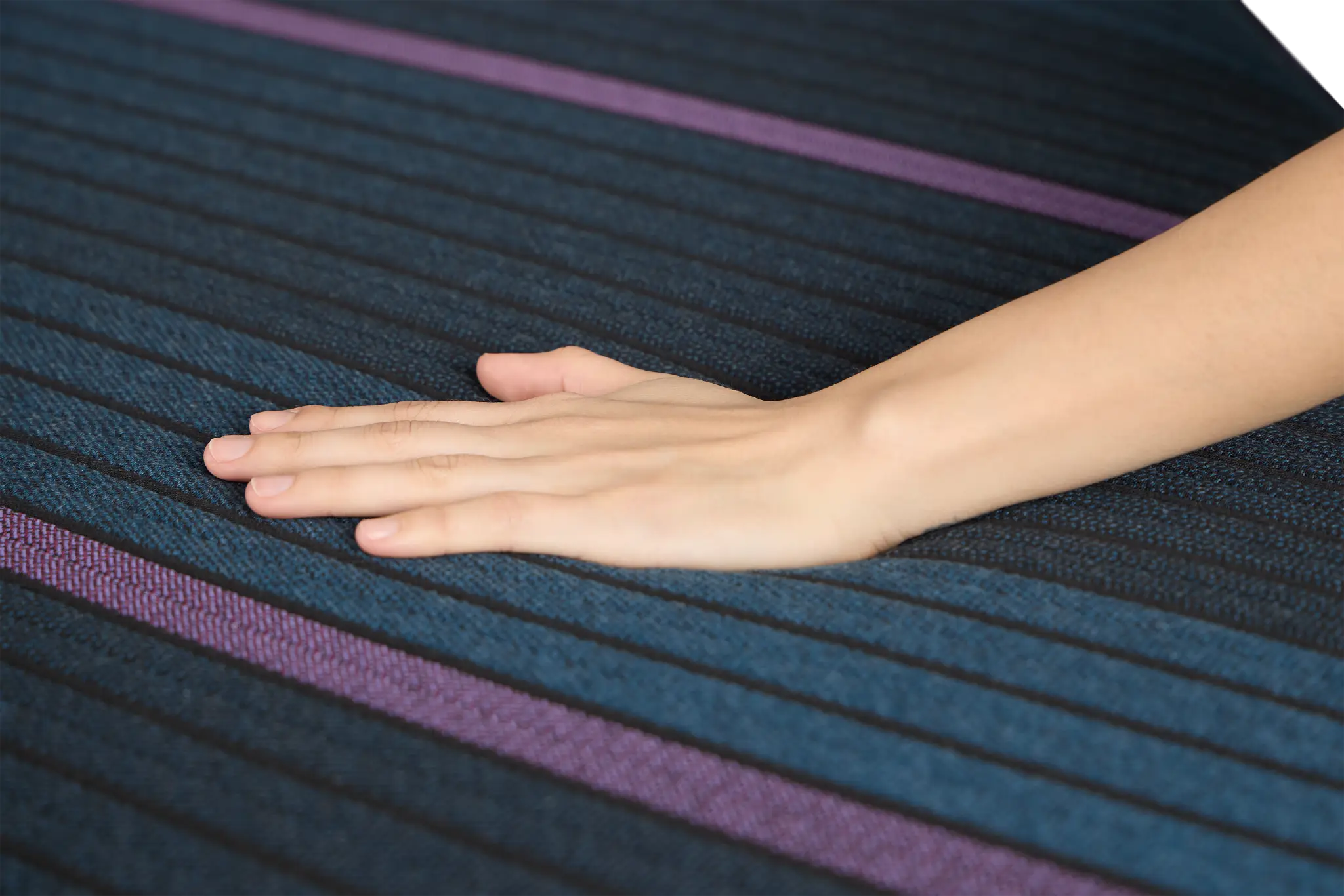 Beautyrest World Class Hybrid Level 3 13.25" Plush Hybrid Mattress Beautyrest World Class Hybrid Level 3 13.25" Plush Hybrid Mattress