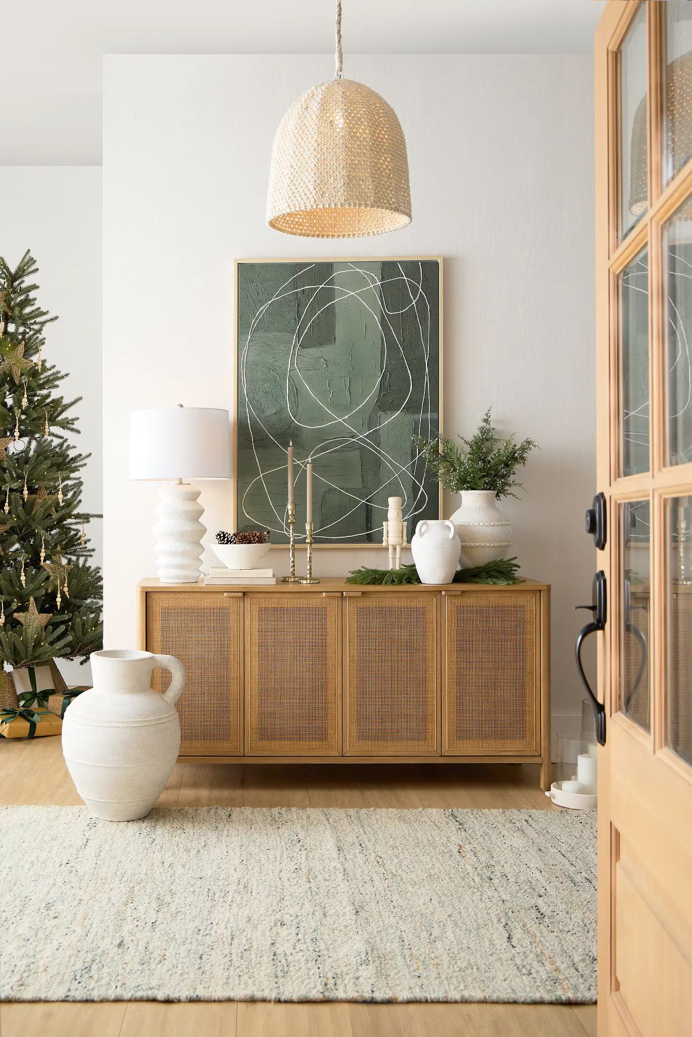 Create a Festive Entryway and Foyer for the Holidays Create a Festive Entryway and Foyer for the Holidays